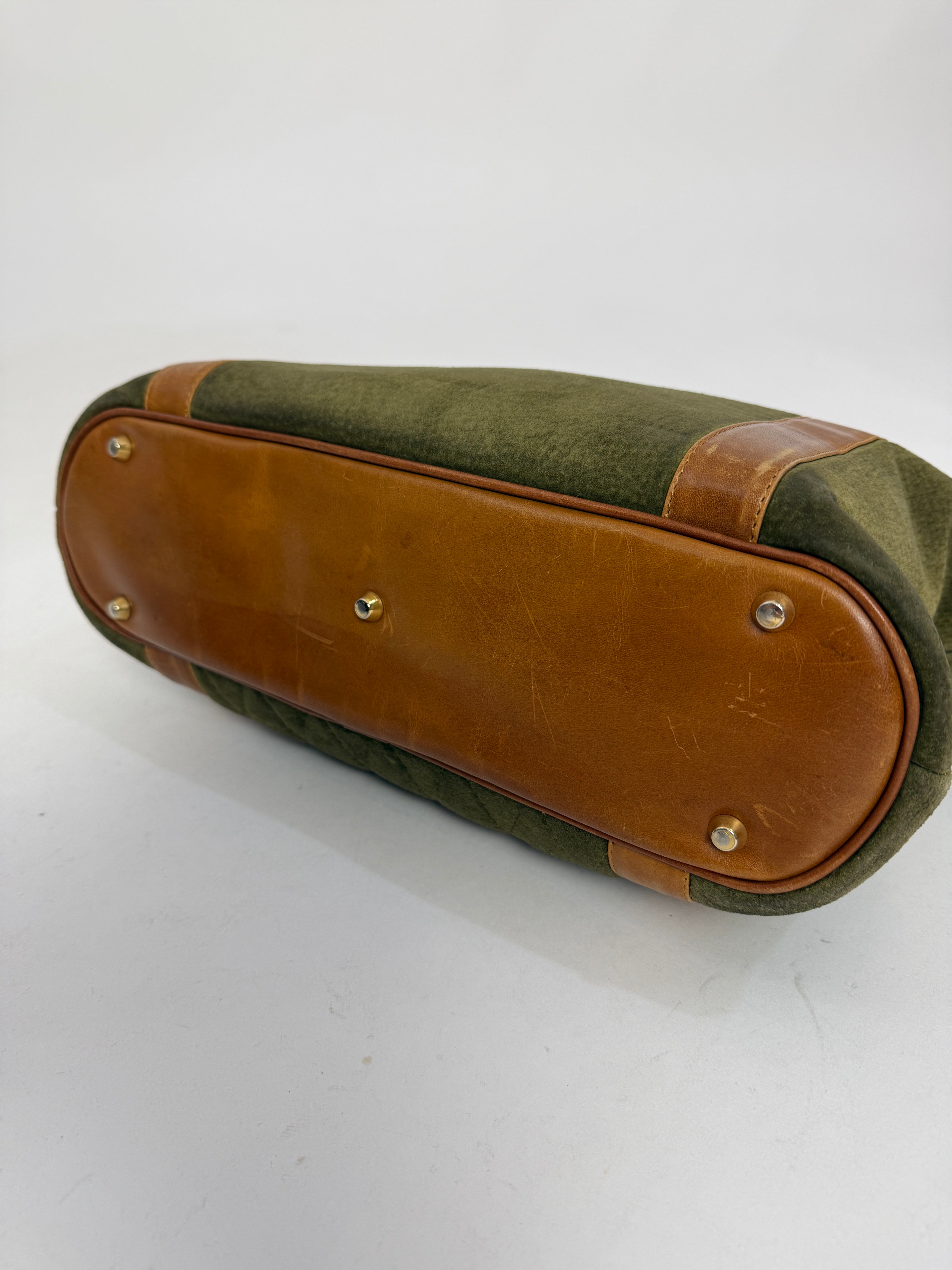 Borsa vintage in camoscio verde e pelle cuoio