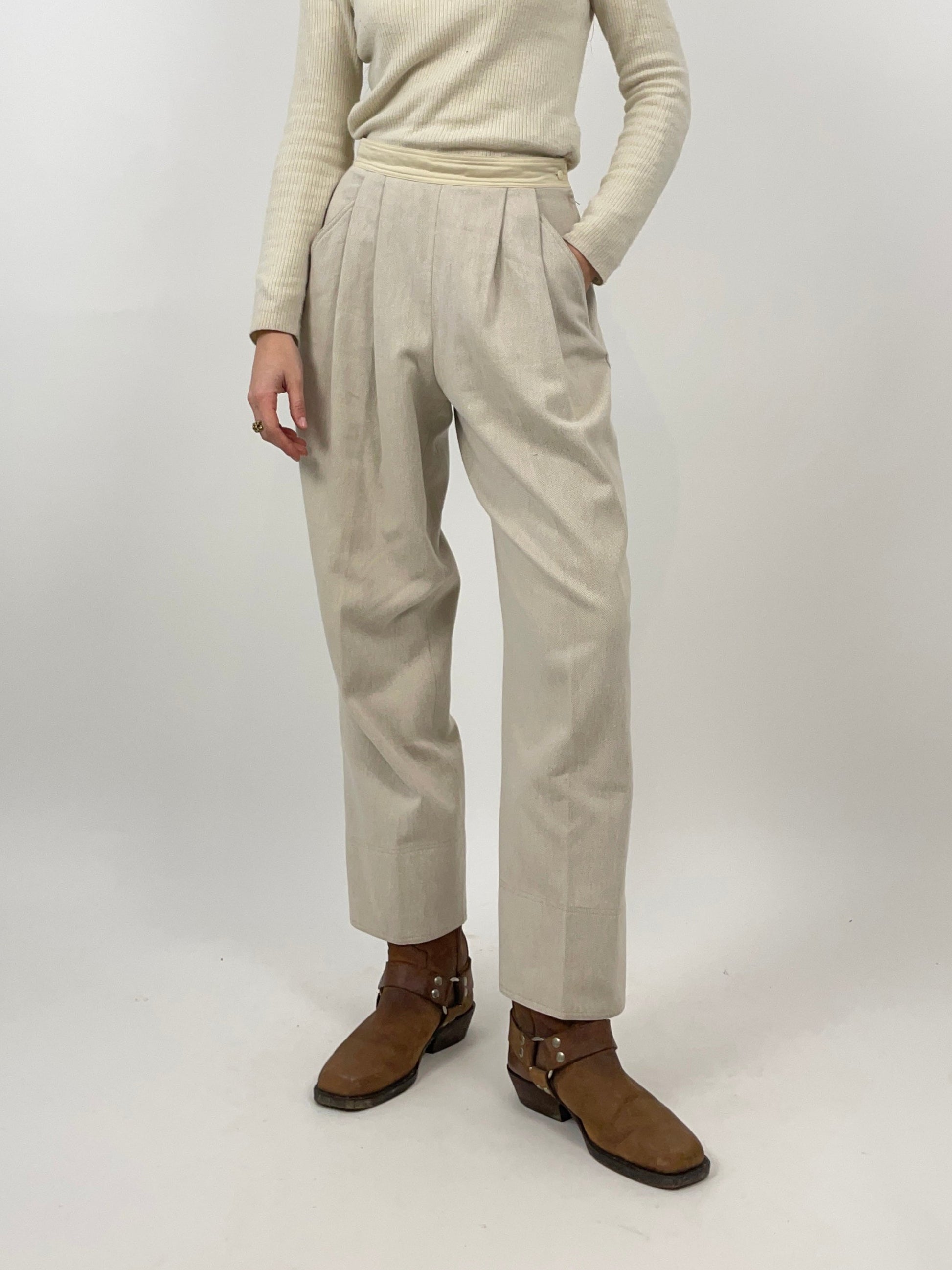 pantaloni-anni-70-in-lana-da-donna-colore-beige