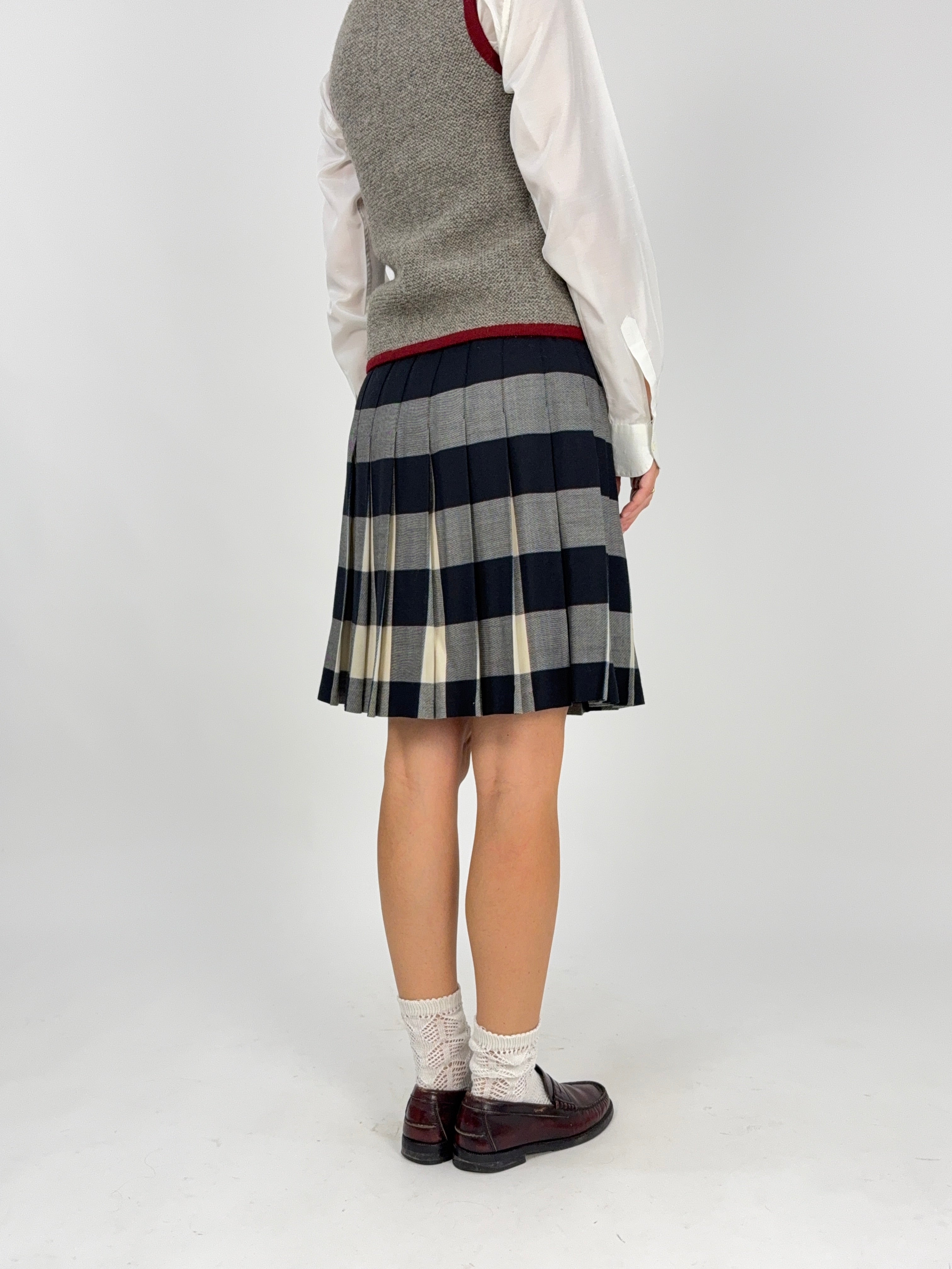 Gonna a Pieghe Vintage Donna College Righe Navy Grigio Panna - vista posteriore con dettaglio elastico in vita bordino bordeaux