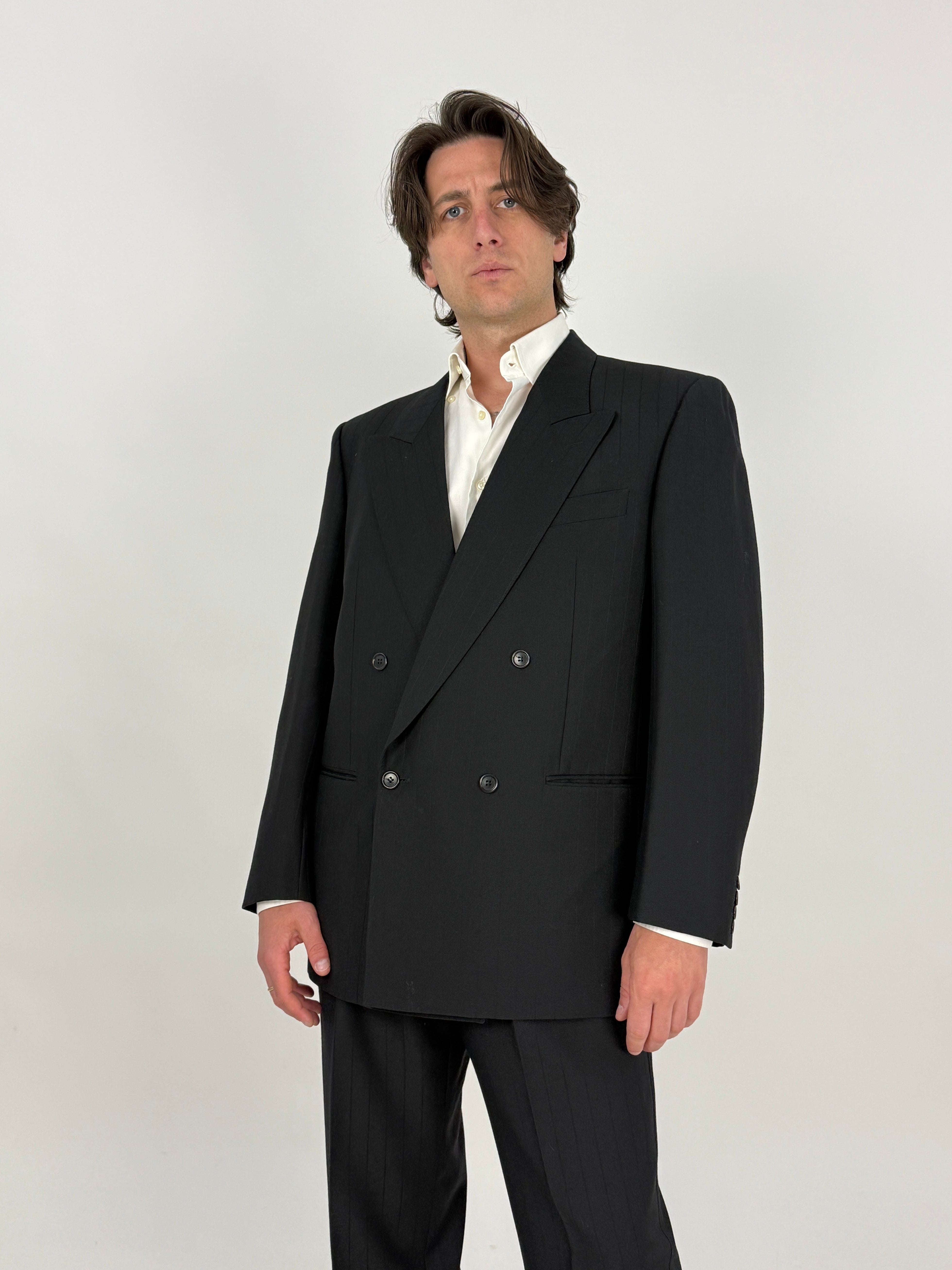 completo-nero-gessato-da-uomo-taglia-48-50