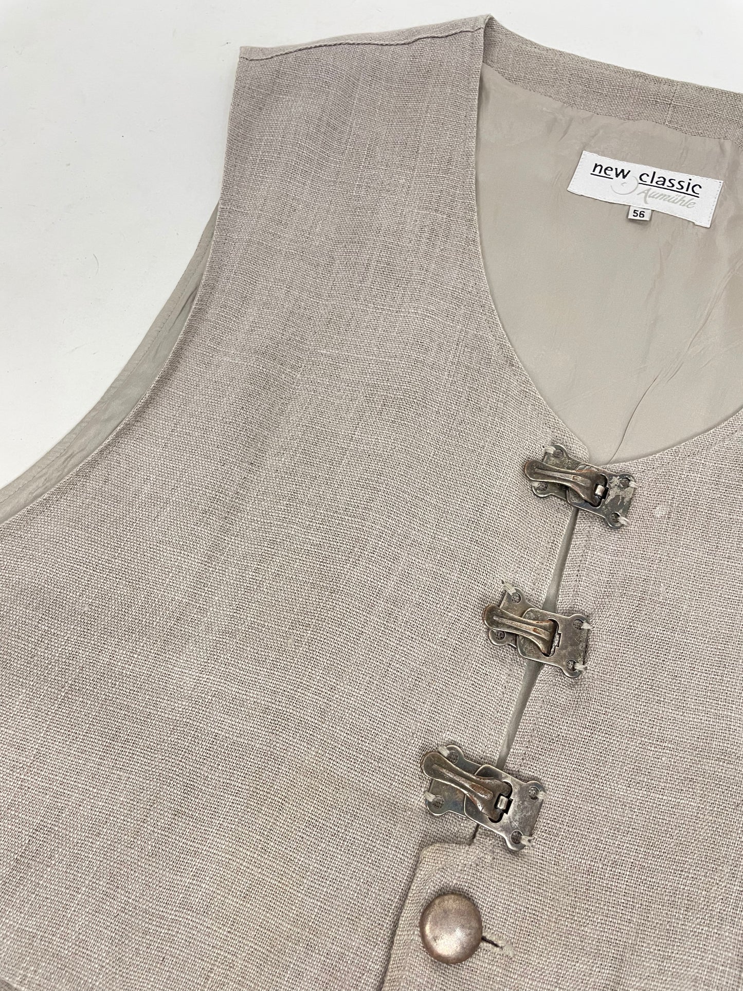 Gilet Trachten in lino con ganci in metallo