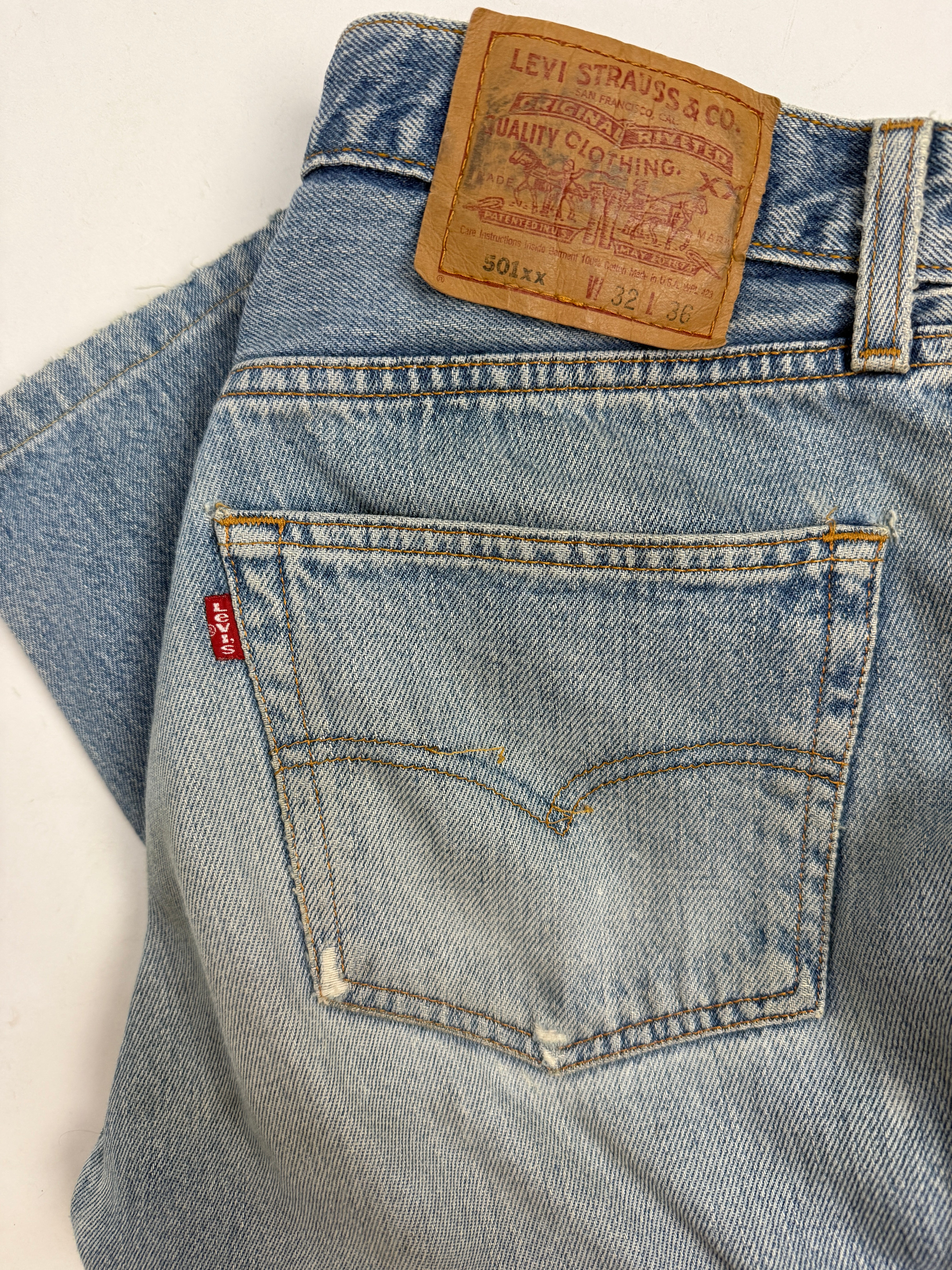 Levi's 501XX Made in USA Light Blue - W32 L36 (IT44)