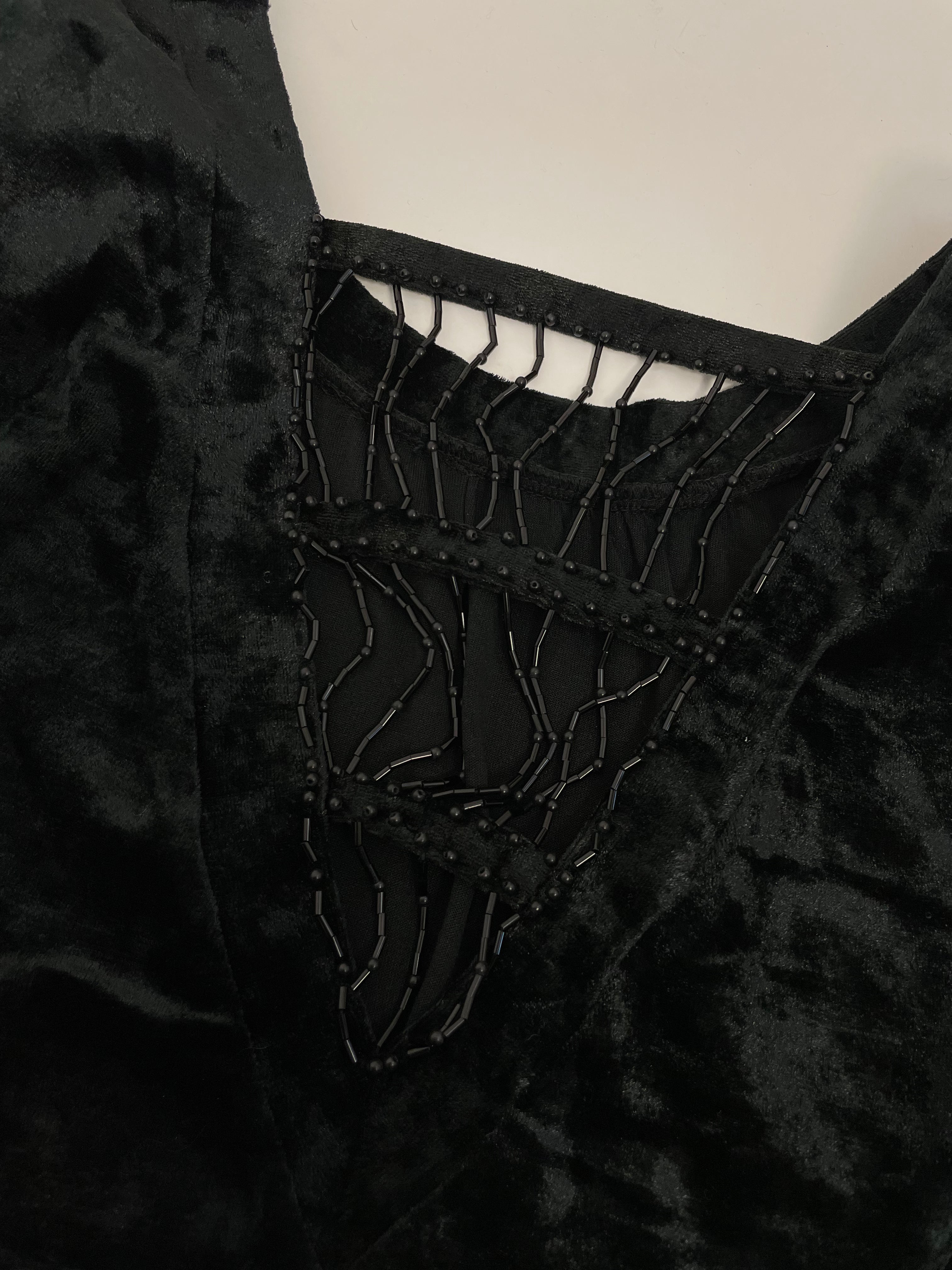 Abito corto in velluto e perline