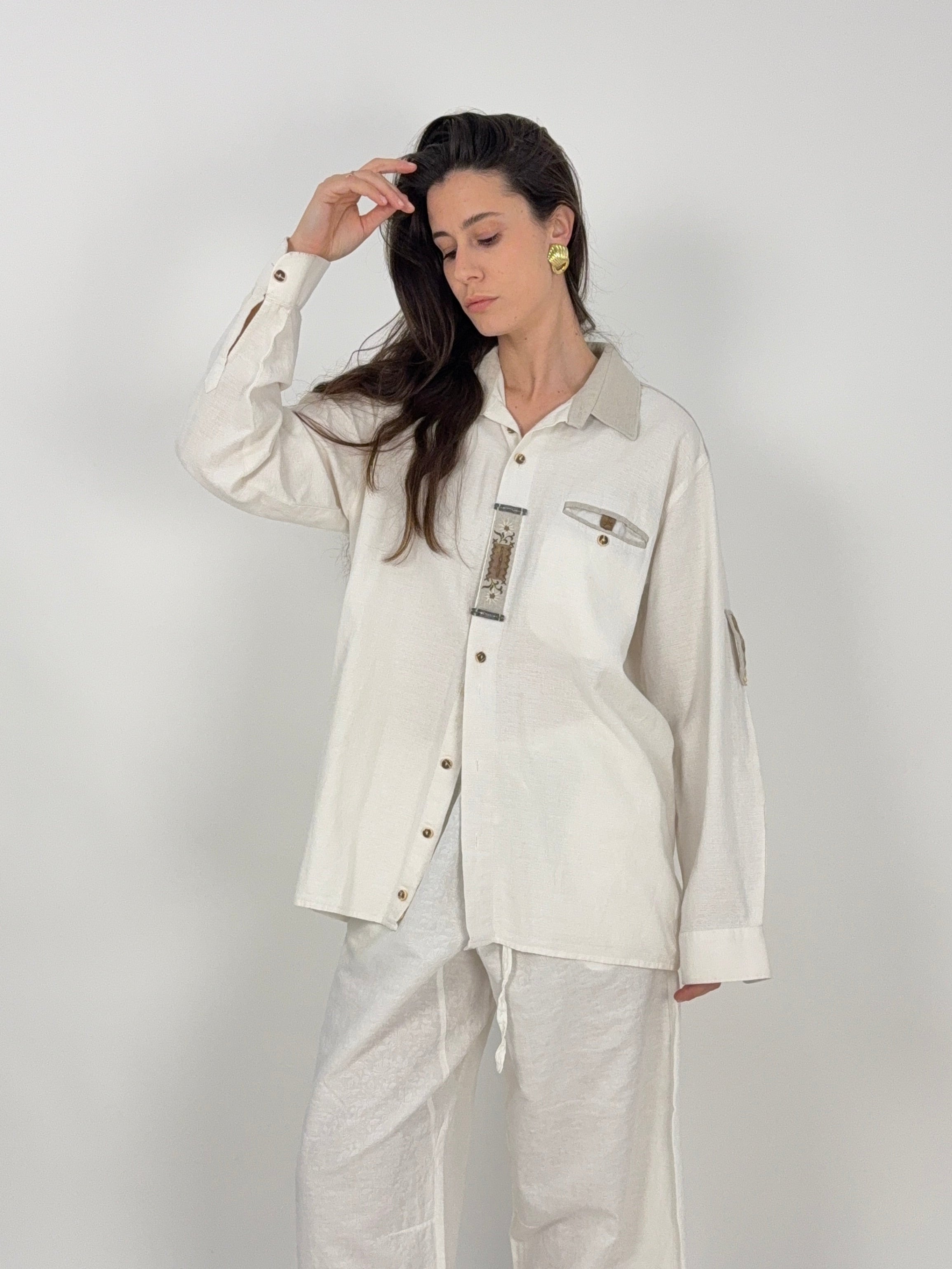 camicia trachten in cotone bianco vintage