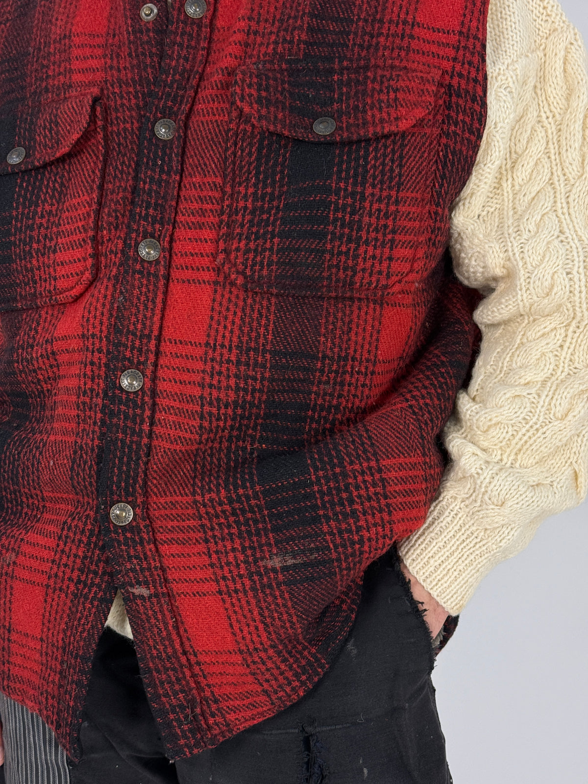 Gilet Paragraff tartan rosso nero sherpa - retro indossato