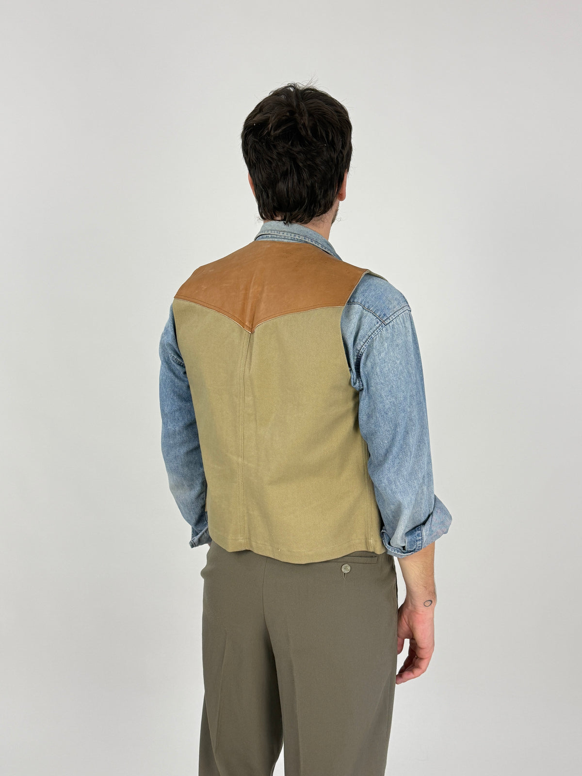 Gilet Western Levi's Vintage con Dettagli in Pelle - Taglia M
