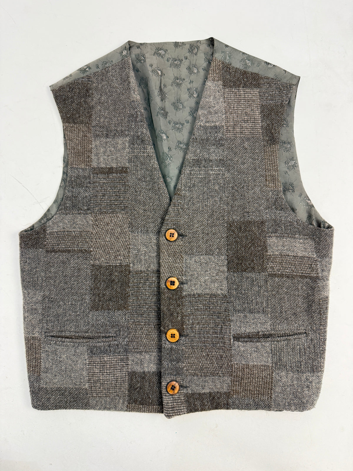 Gilet vintage Madejra tweed patchwork grigio - retro indossato, fodera jacquard grigio salvia con motivo paisley stilizzato