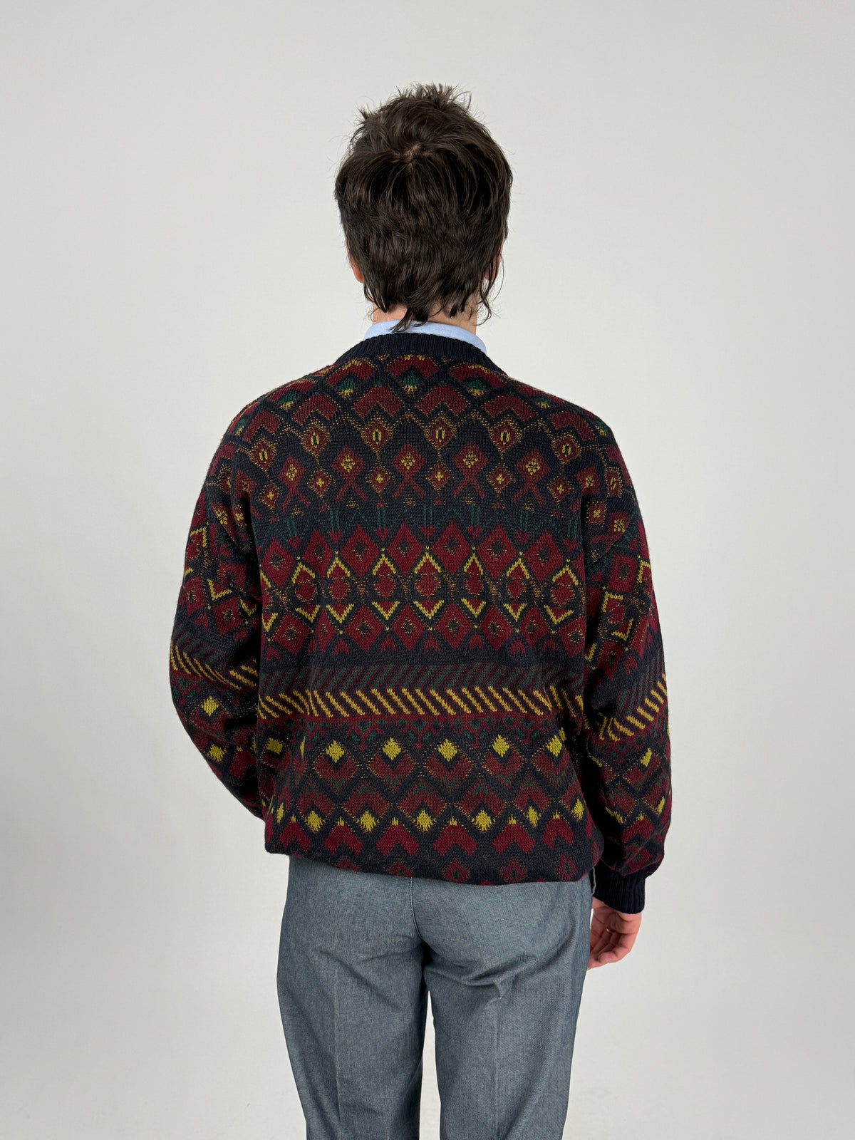 Maglione vintage misto lana fantasia geometrica, vista posteriore