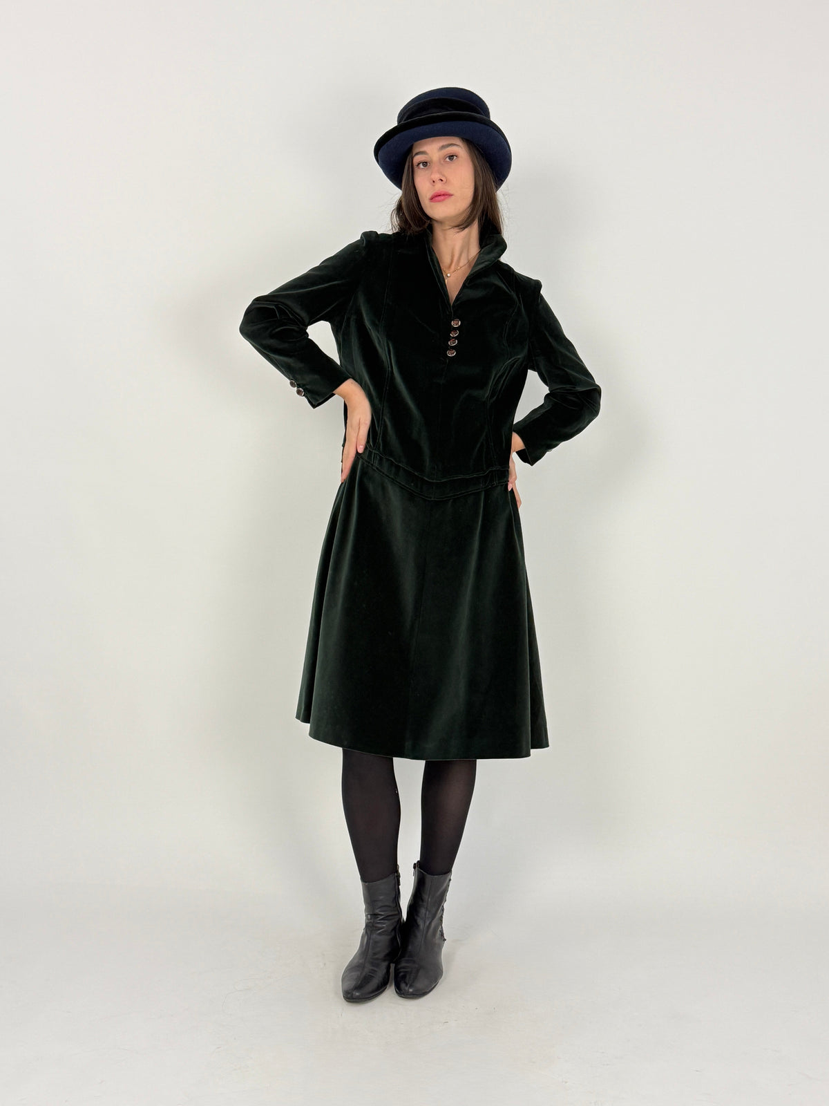 Completo Sartoriale Anni '70 Abito e Gilet Velluto Verde Pino - Taglia 44