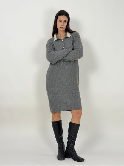 Abito in lana con ricami