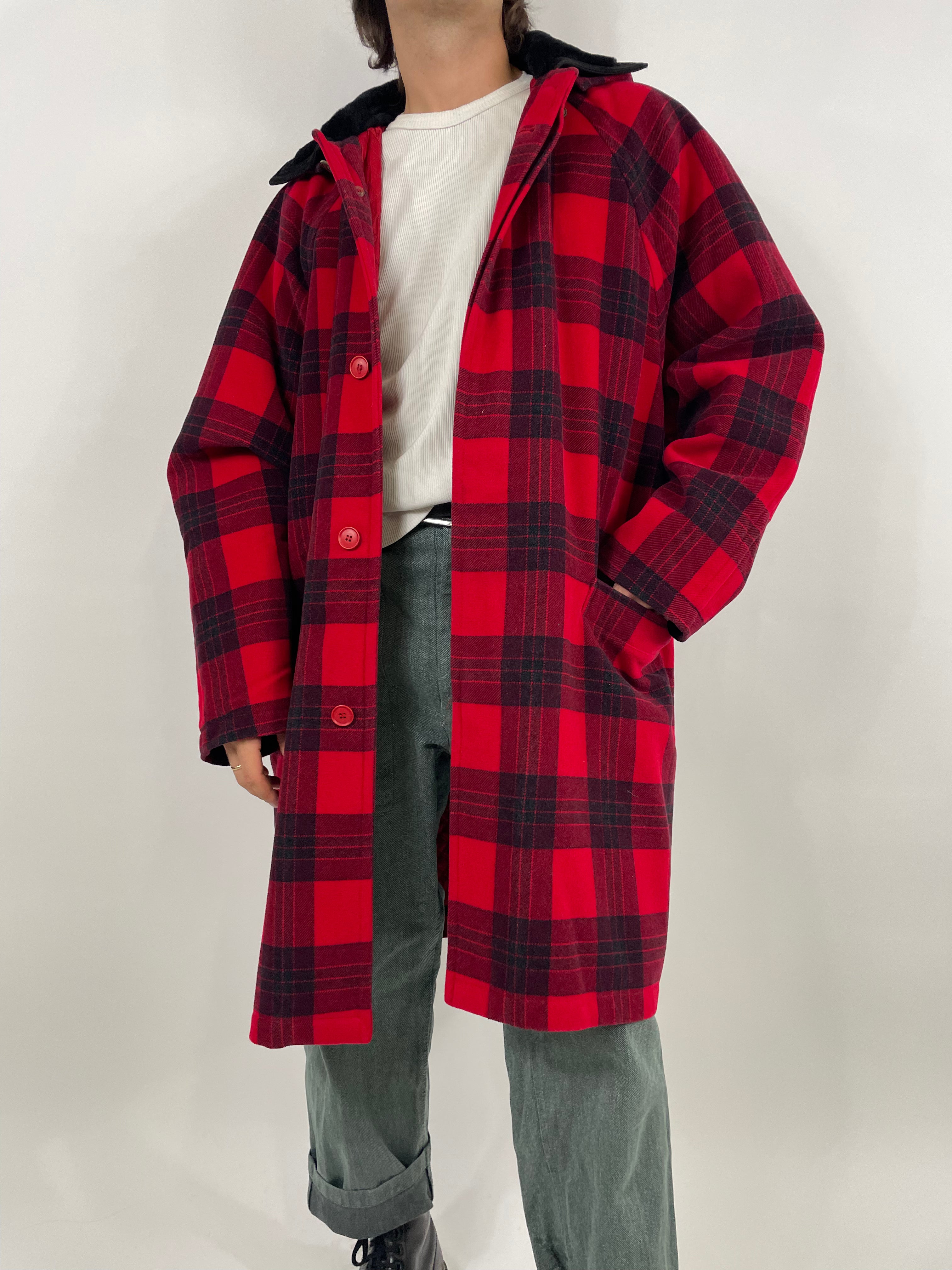 Gianni Versace 90s Vintage coat - Fangovintage Gianni Versace 90s Vintage coat - Fangovintage