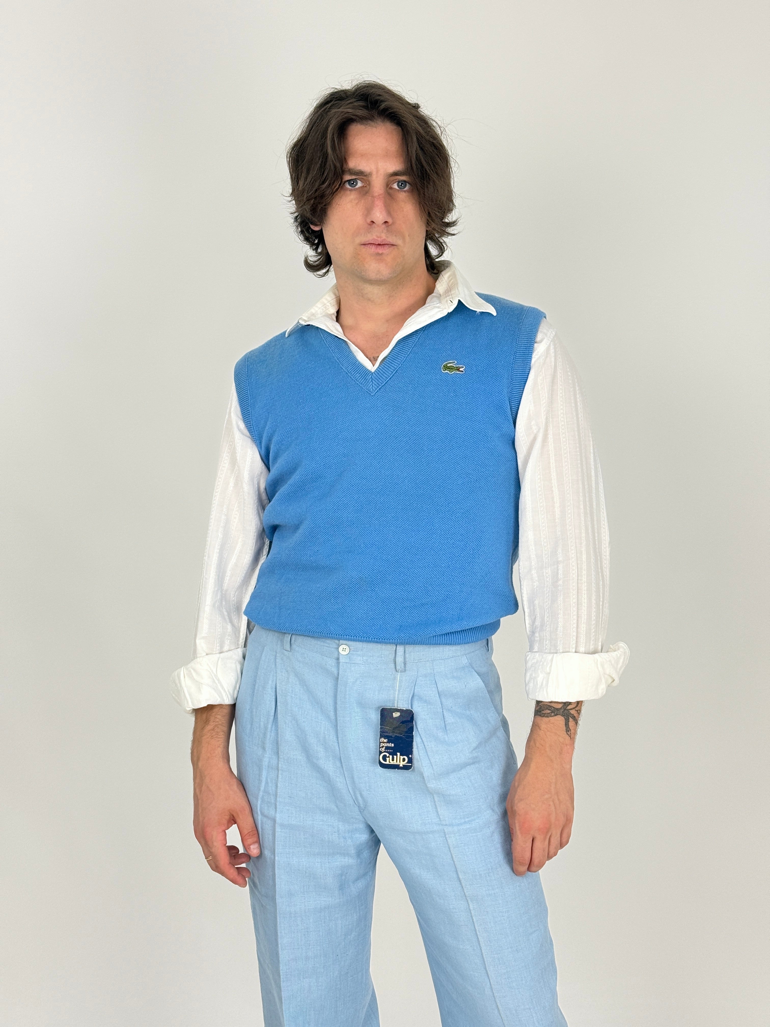 Gilet Lacoste Vintage Celeste - vista frontale indossato