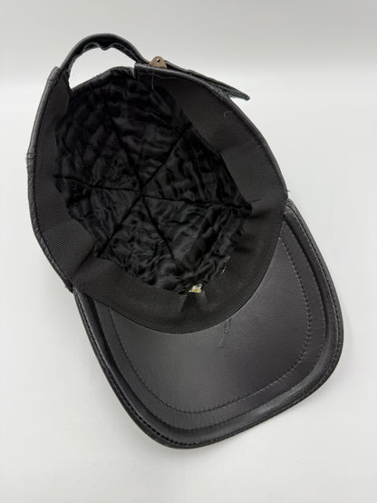 Baseball cap in pelle ricamato