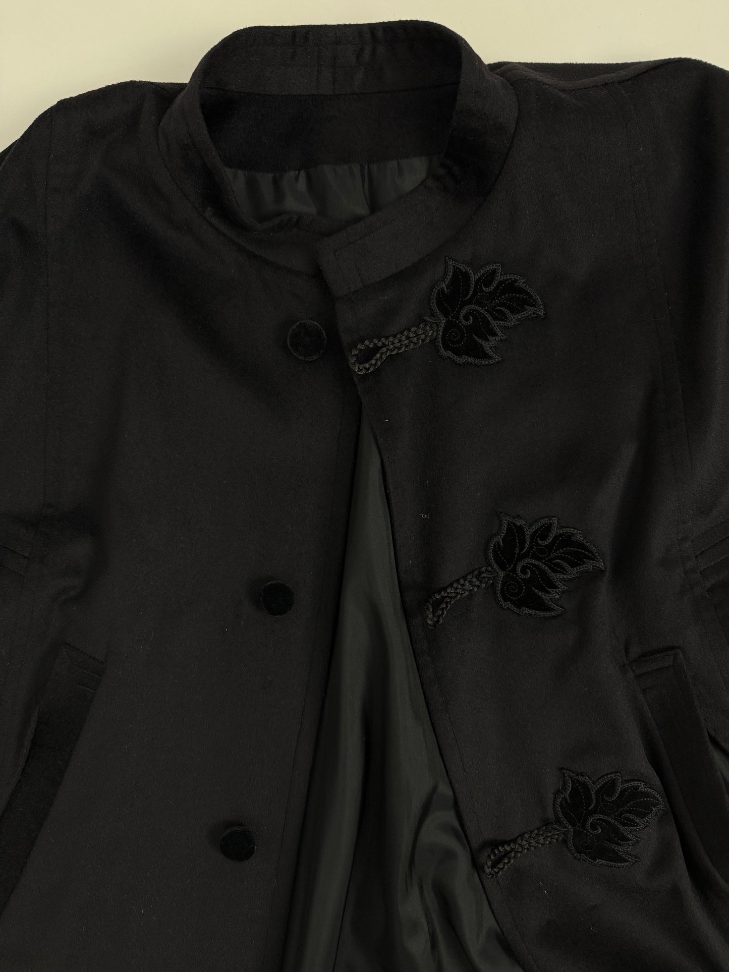 Mantella sartoriale in lana cashmere