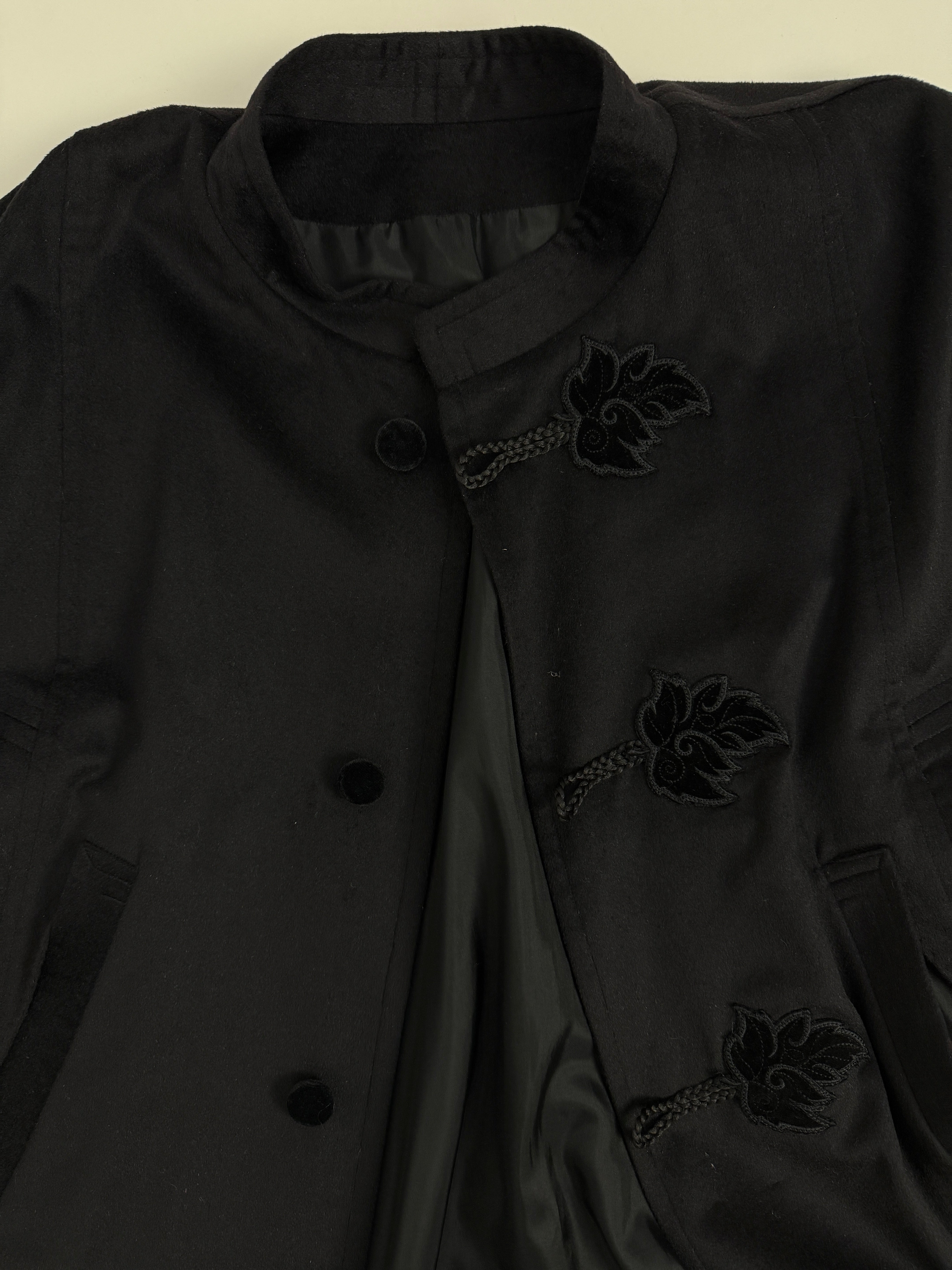 Mantella sartoriale in lana cashmere
