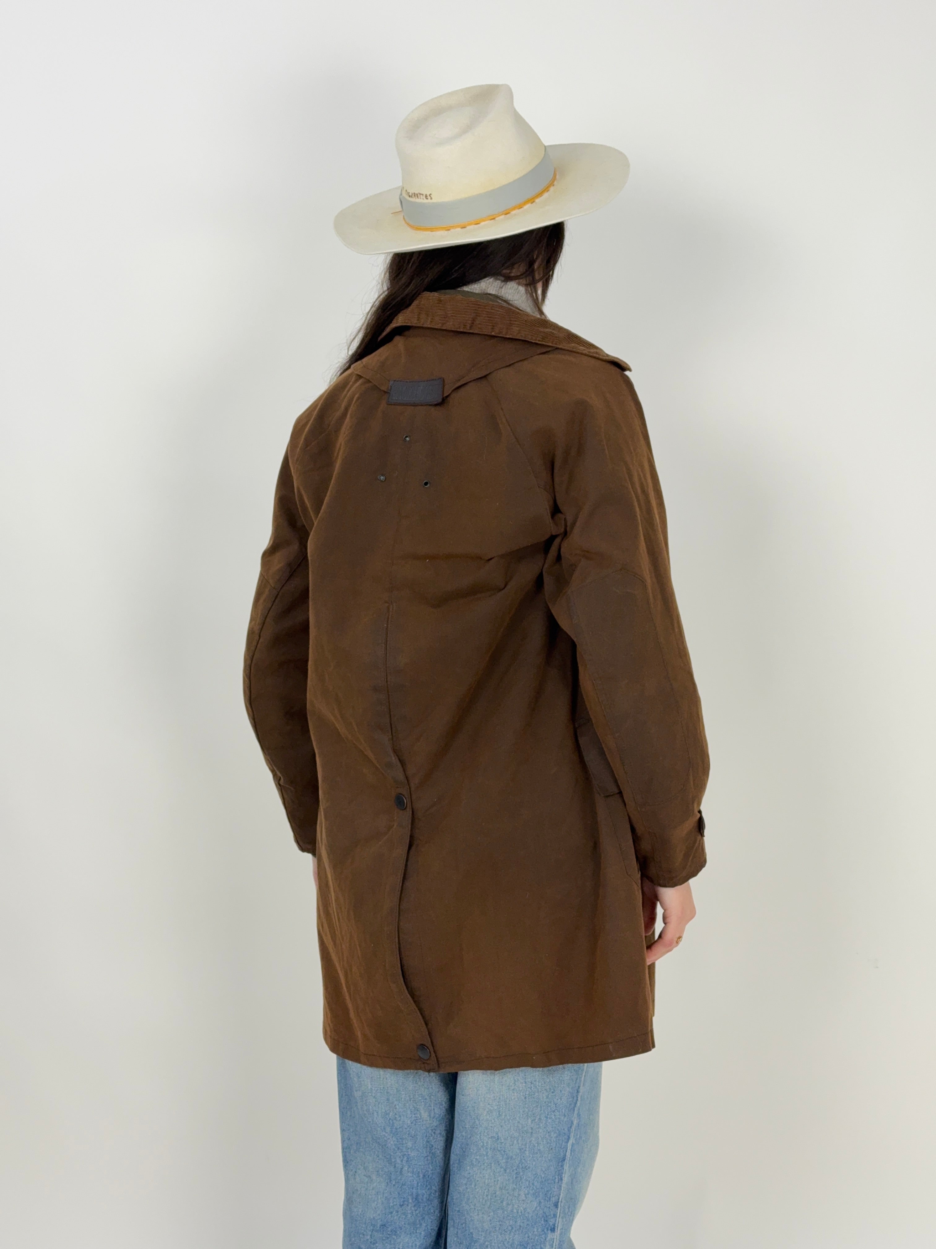 Barbour Backhouse - New Zealand's - Fangovintage