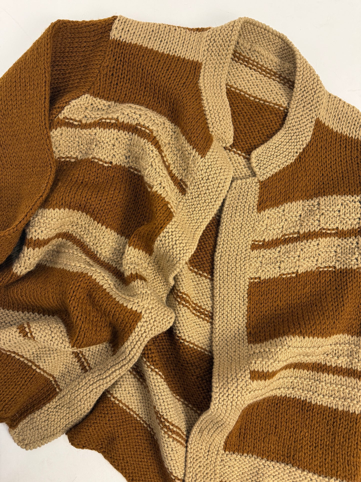 Cardigan handmade in lana