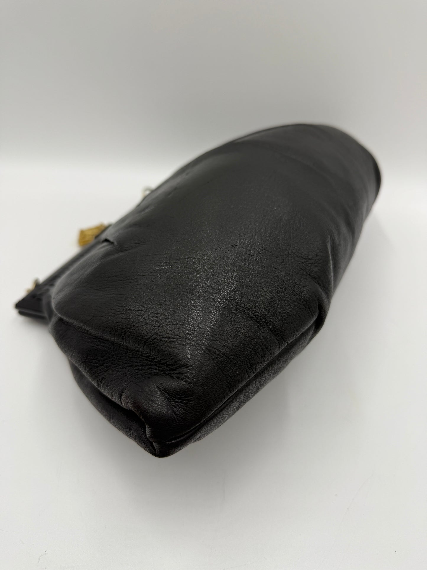 Borsa anni ’70 in pelle con chiusura gioiello