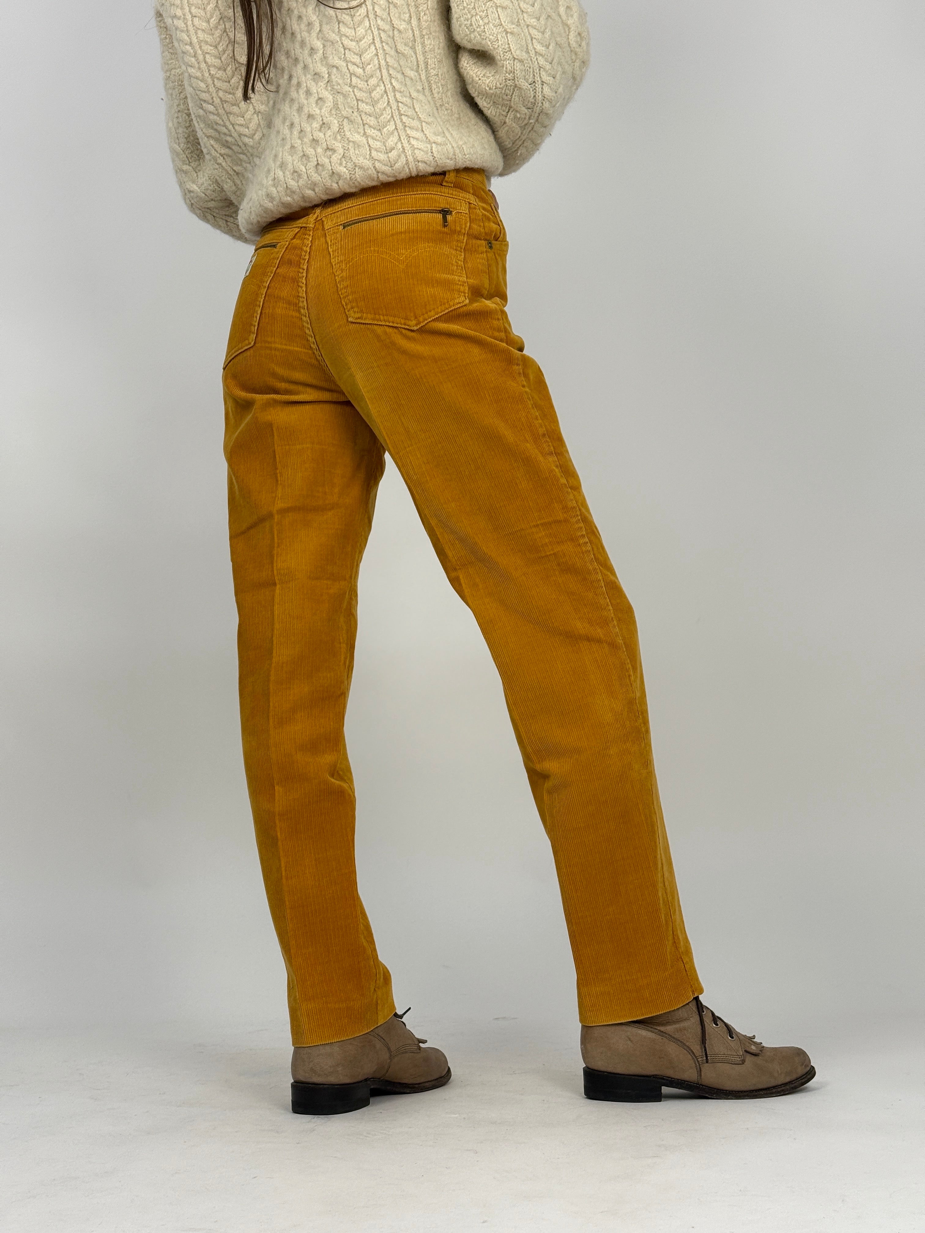 Pantaloni anni '80 in velluto a coste