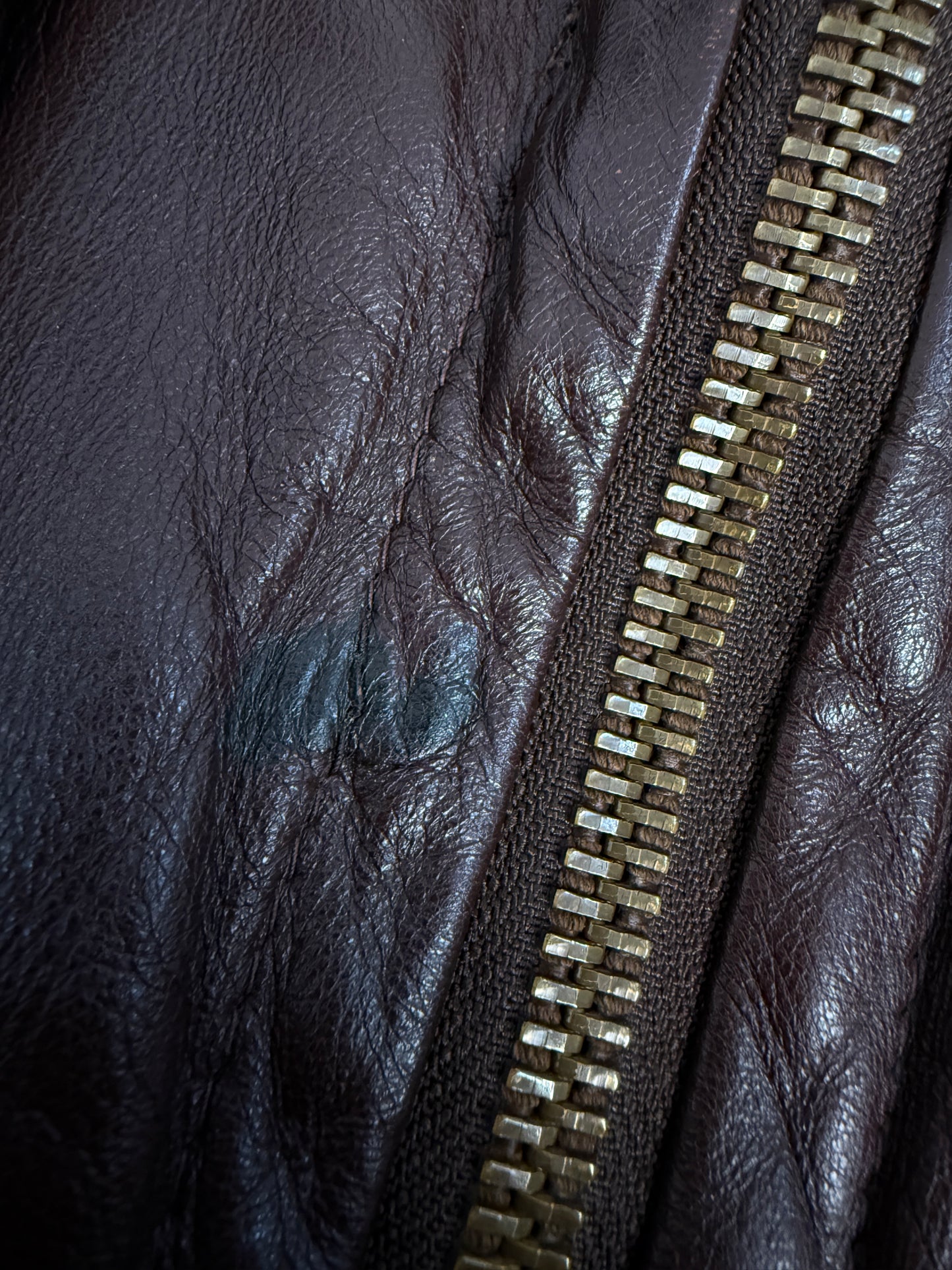 Giubbotto in pelle anni ’80 con collo shearling