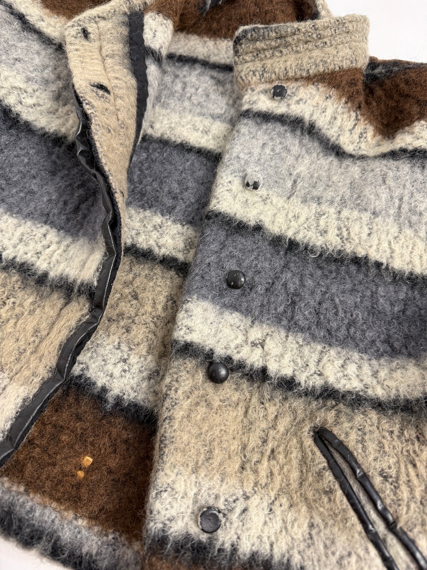 Giacca  anni ’70 in lana con cintura in pelle