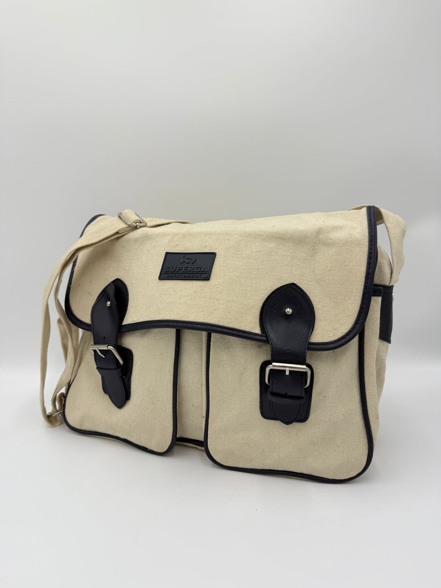 borsone-tracolla-superga-anni-90-in-canvas-beige-e-rifniture-blu