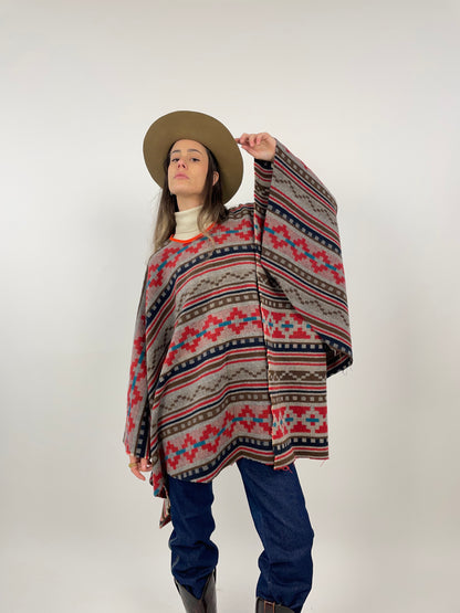 Poncho vintage in lana