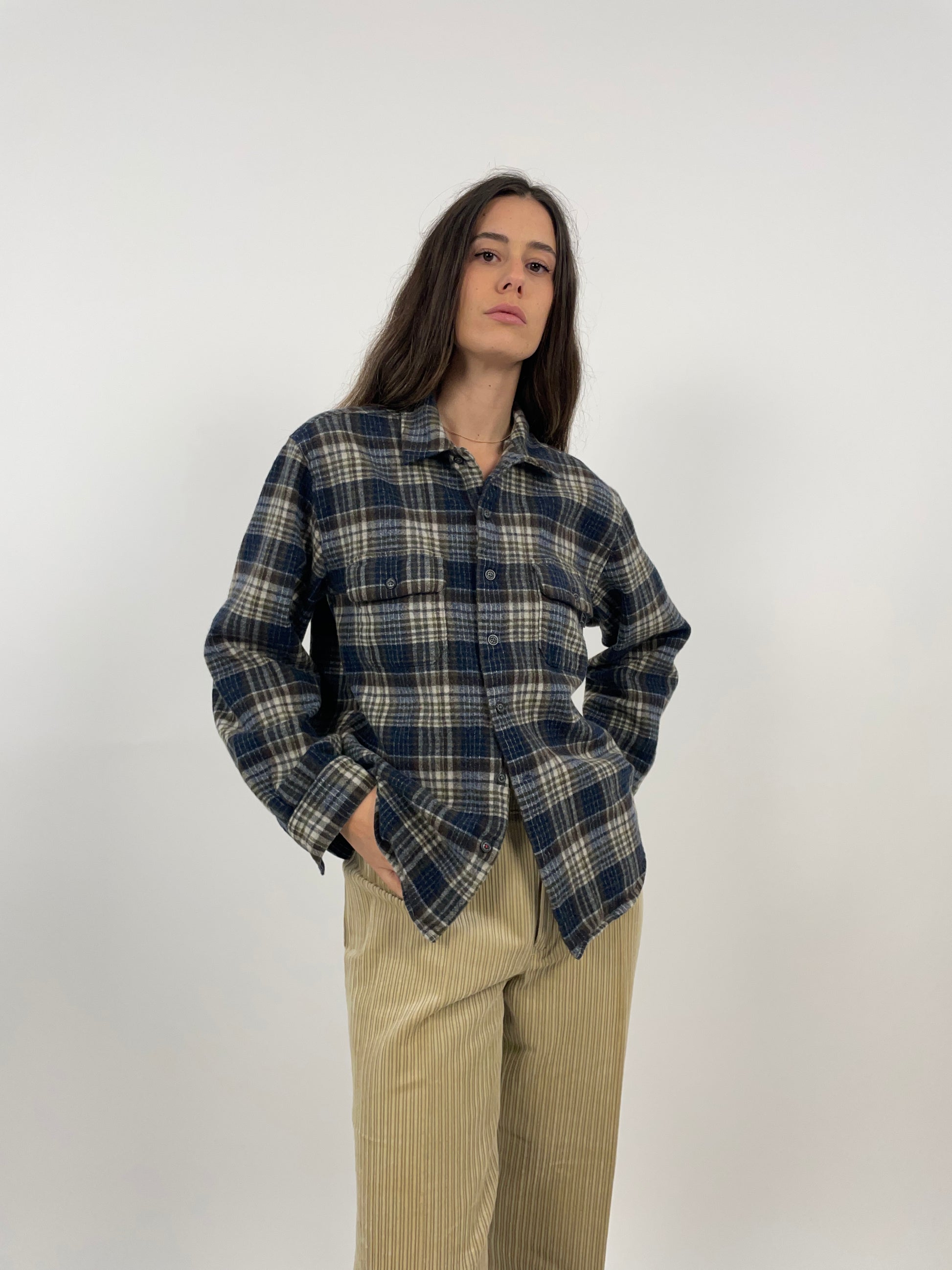 camicia-woolrich-in-flanella-di-lana-a-quadri