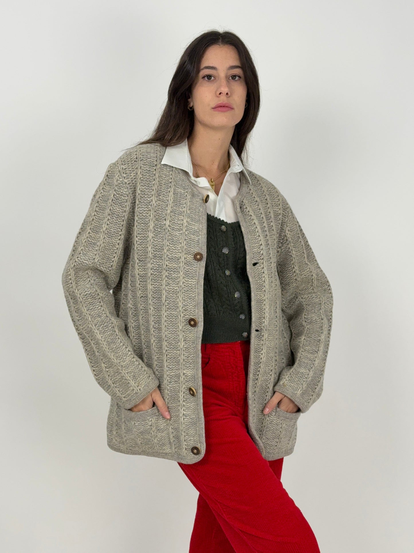 cardigan-nordico-in-lana-grigio