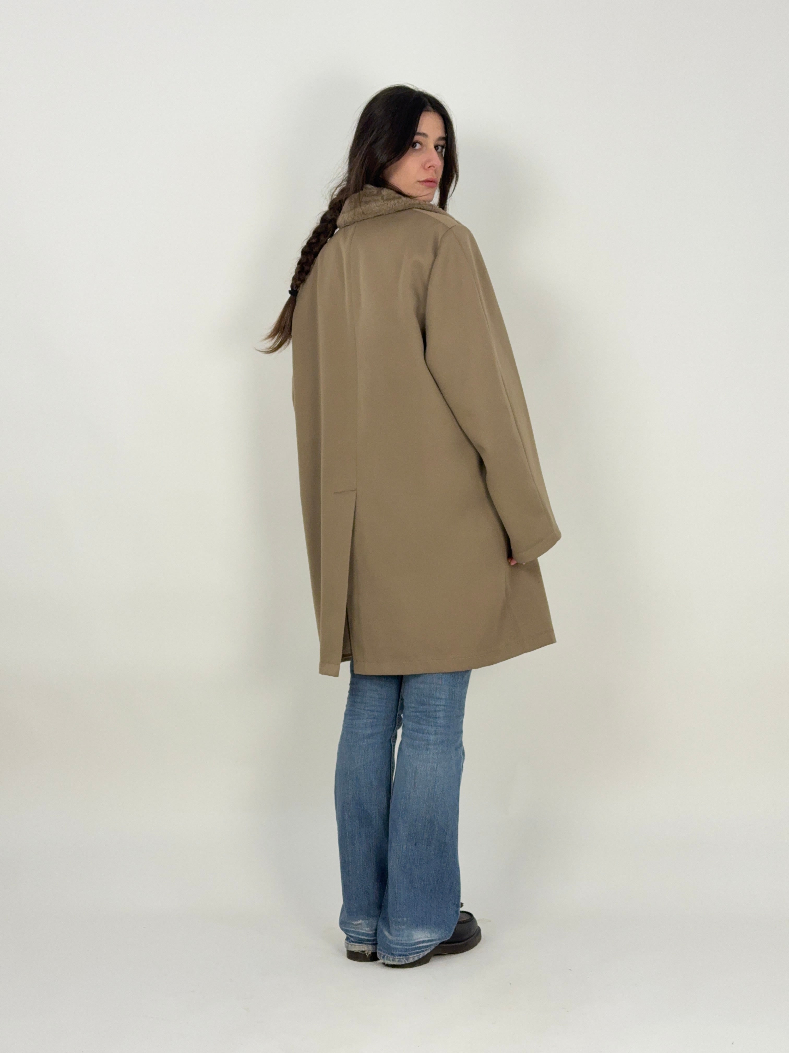Cappotto anni '70 con interno in ecopelliccia