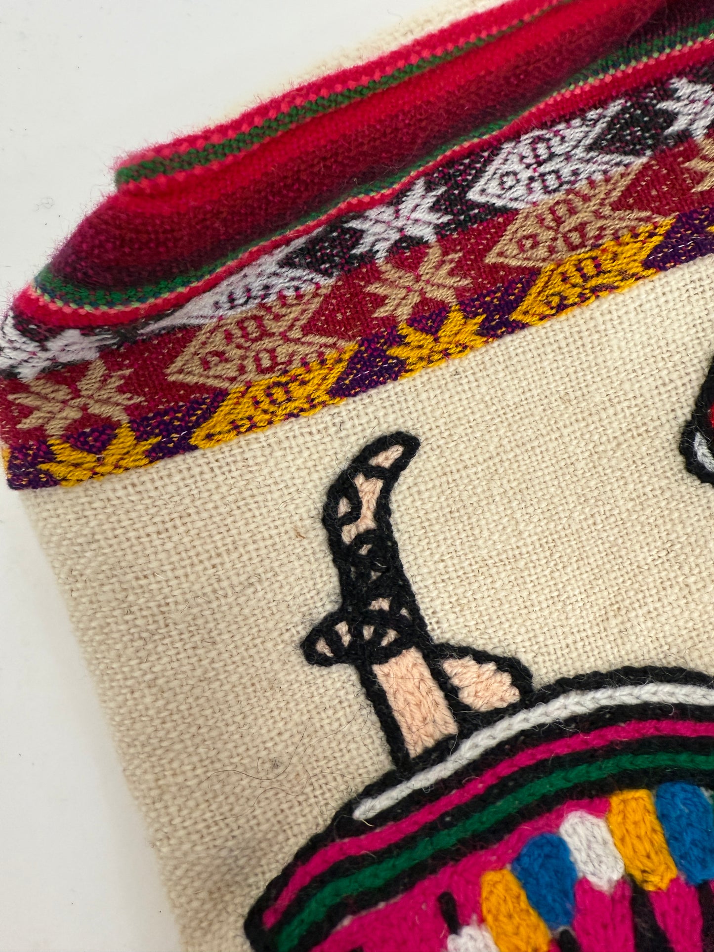 Zaino in lana ricamata – Modello Andino Artigianale