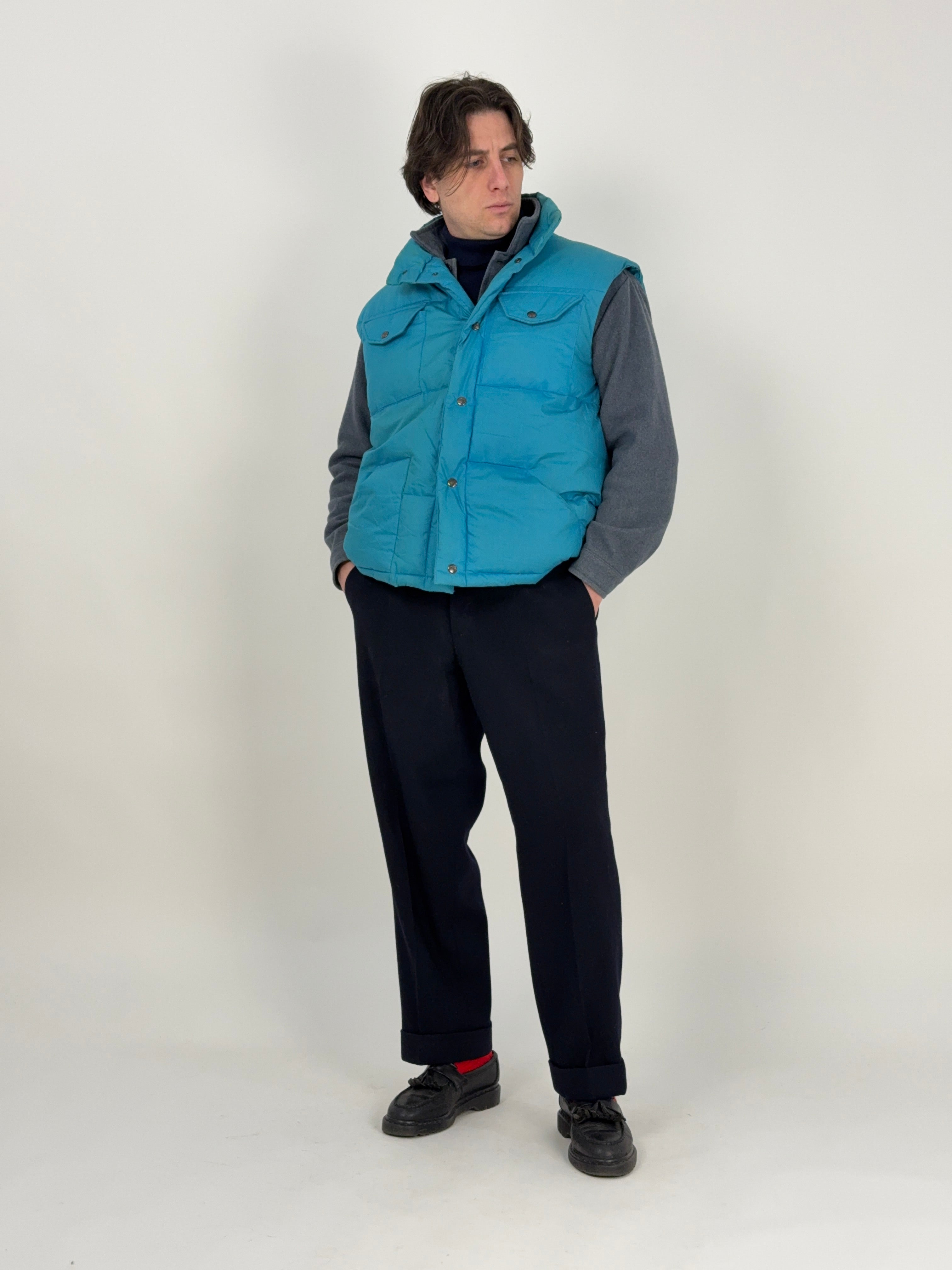 gilet-vintage-in-piuma-d'oca-colore-azzurro-anni-70-da-uomo