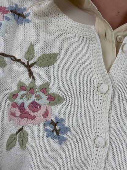 Cardigan con ricami floreali