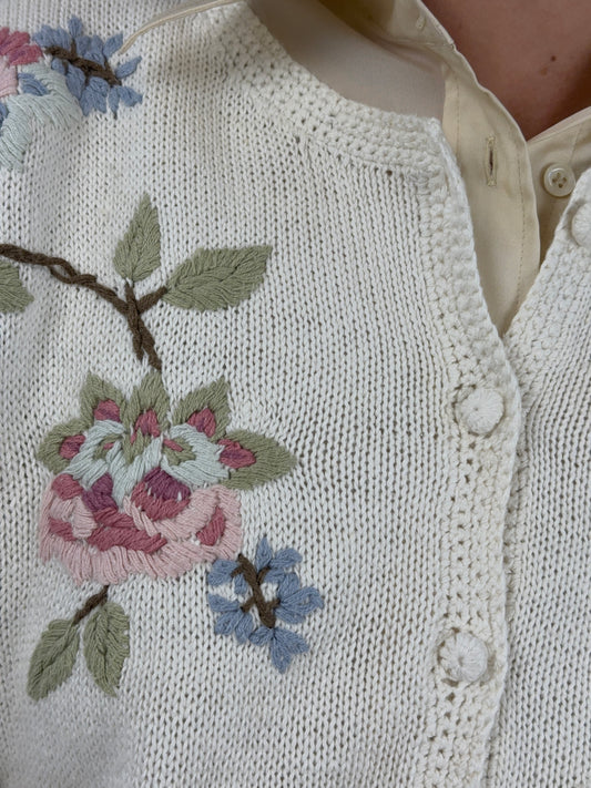 Cardigan con ricami floreali