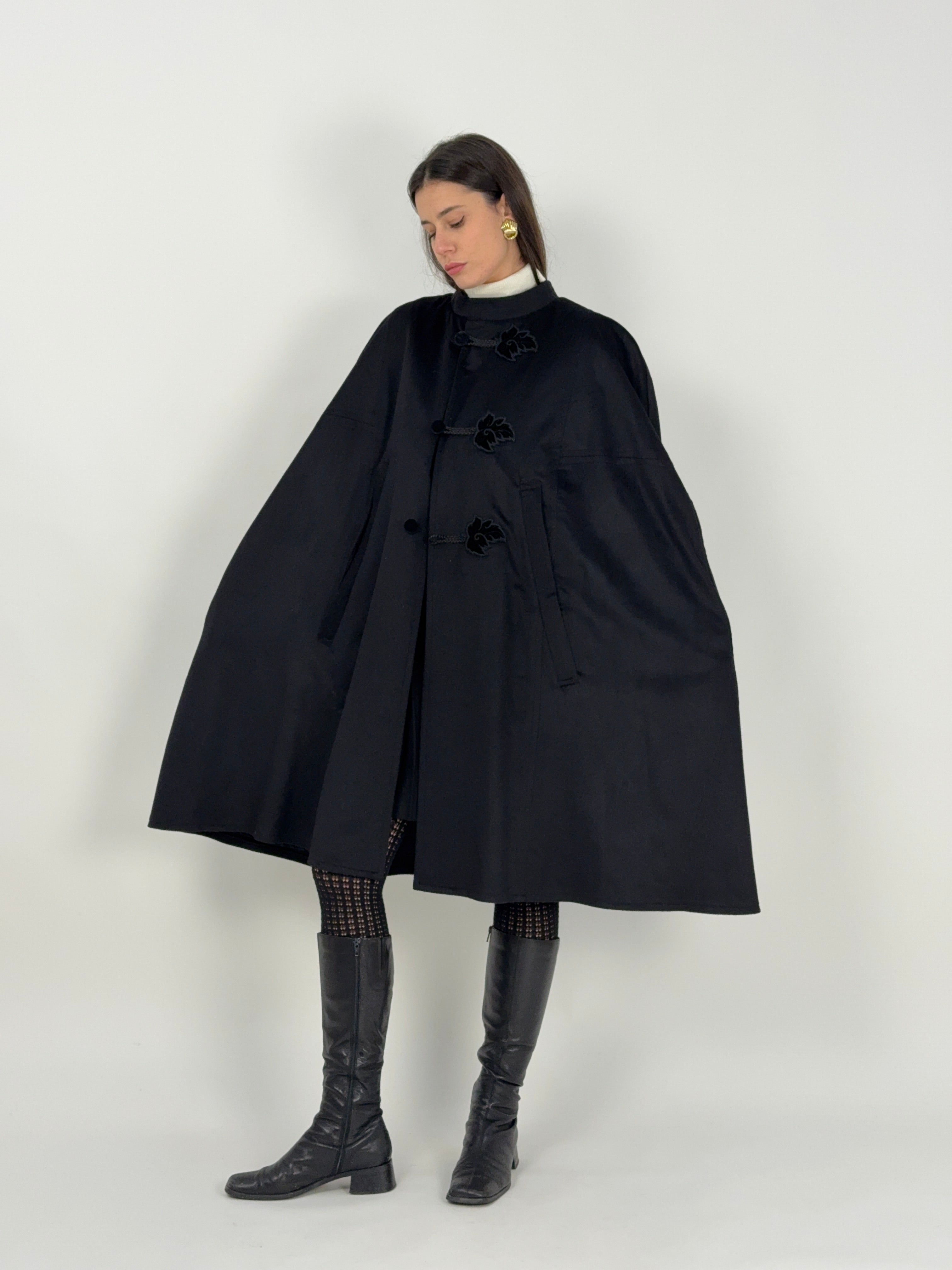 Mantella sartoriale in lana cashmere