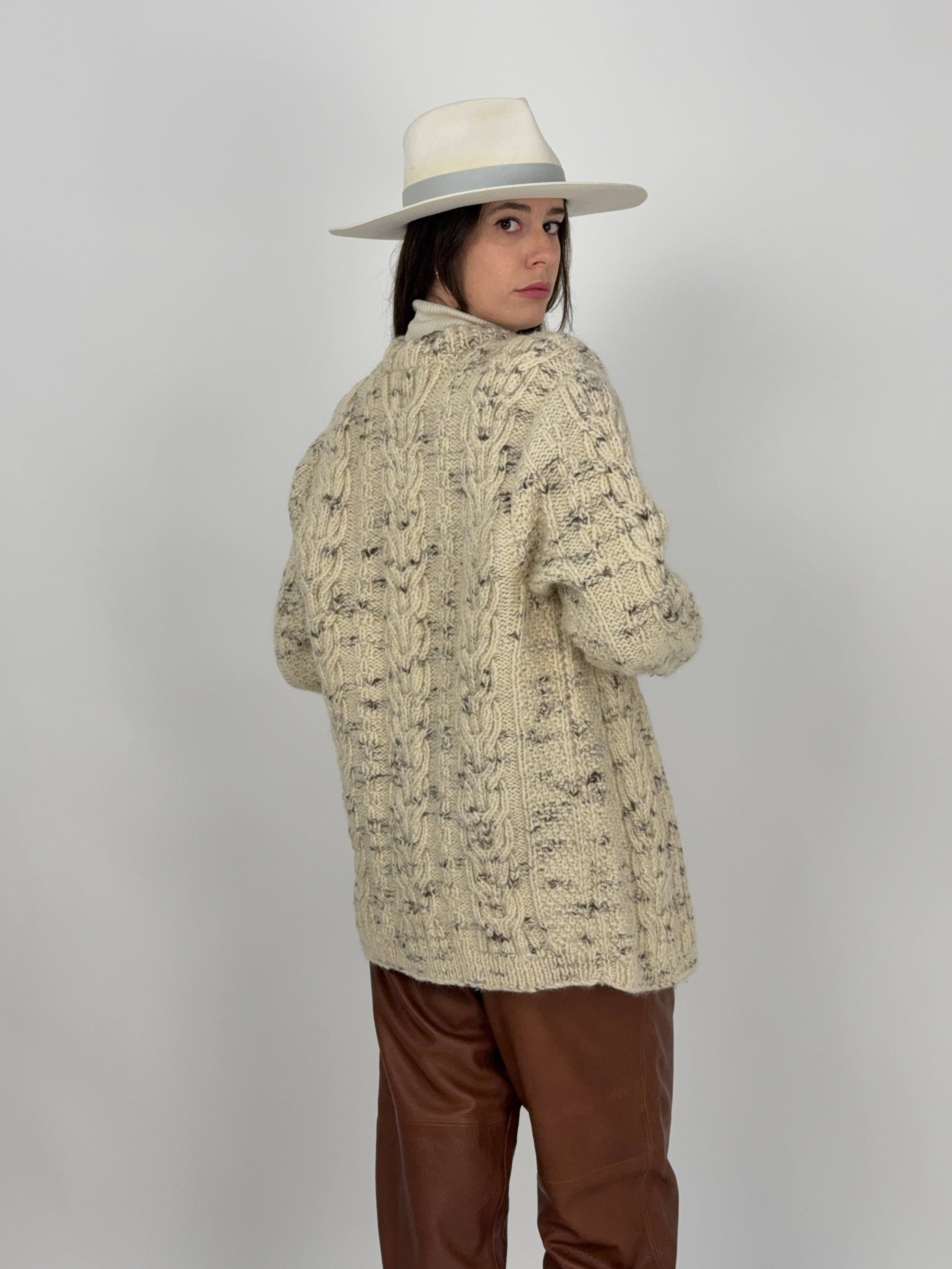 Cardigan irlandese in pura lana – lavorazione Aran handmade