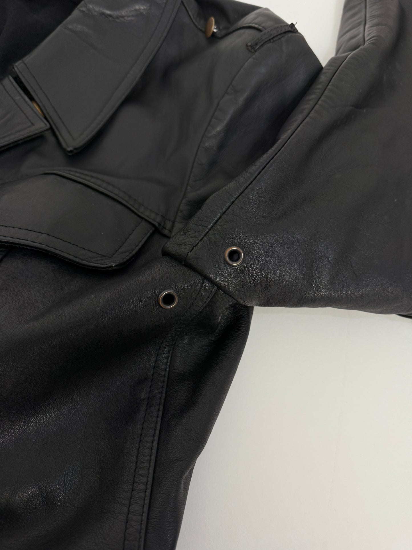 Giacca in pelle nera militare anni ’70