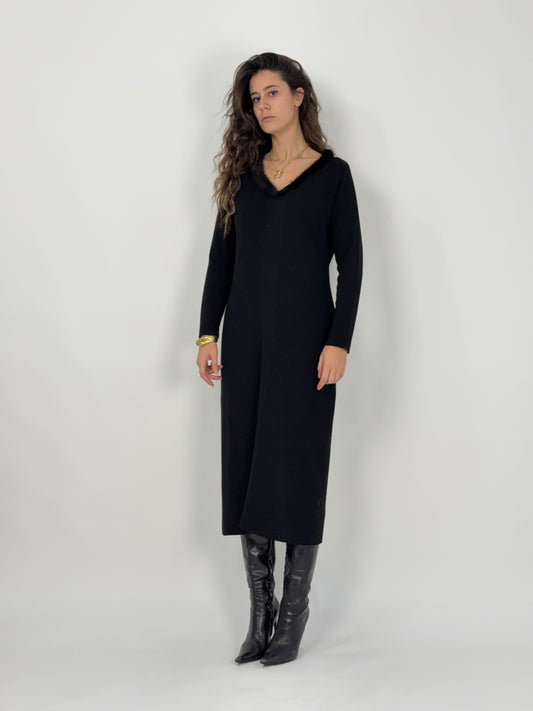 Abito lungo in lana con collo in pelliccia