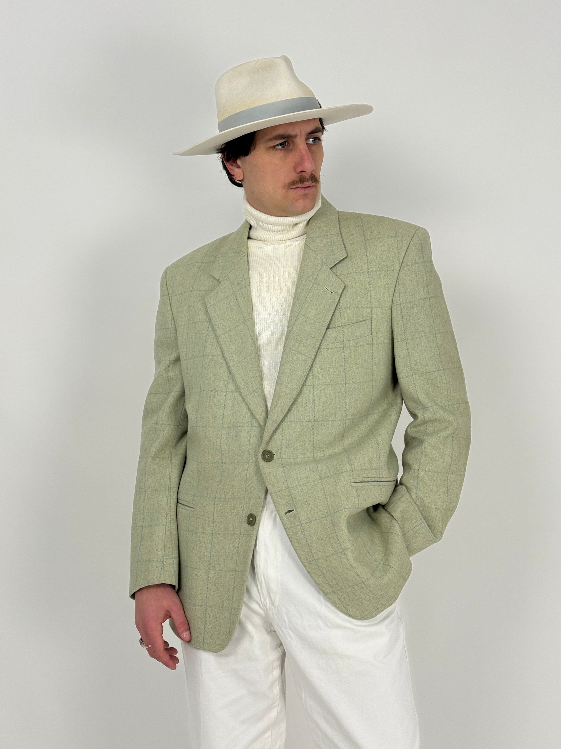 giacca-sartoriale-verde-salvia-in-lana-a-quadri-da-uomo