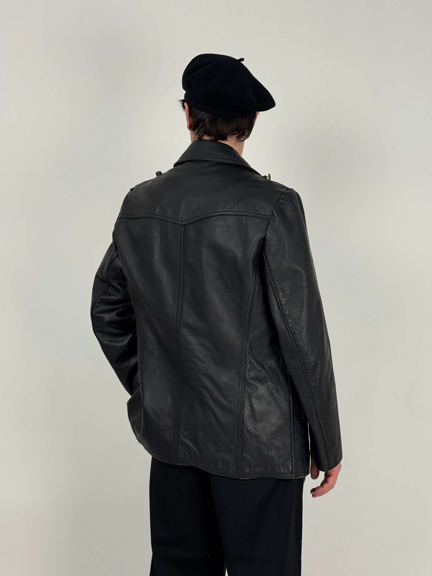 Giacca in pelle nera militare anni ’70