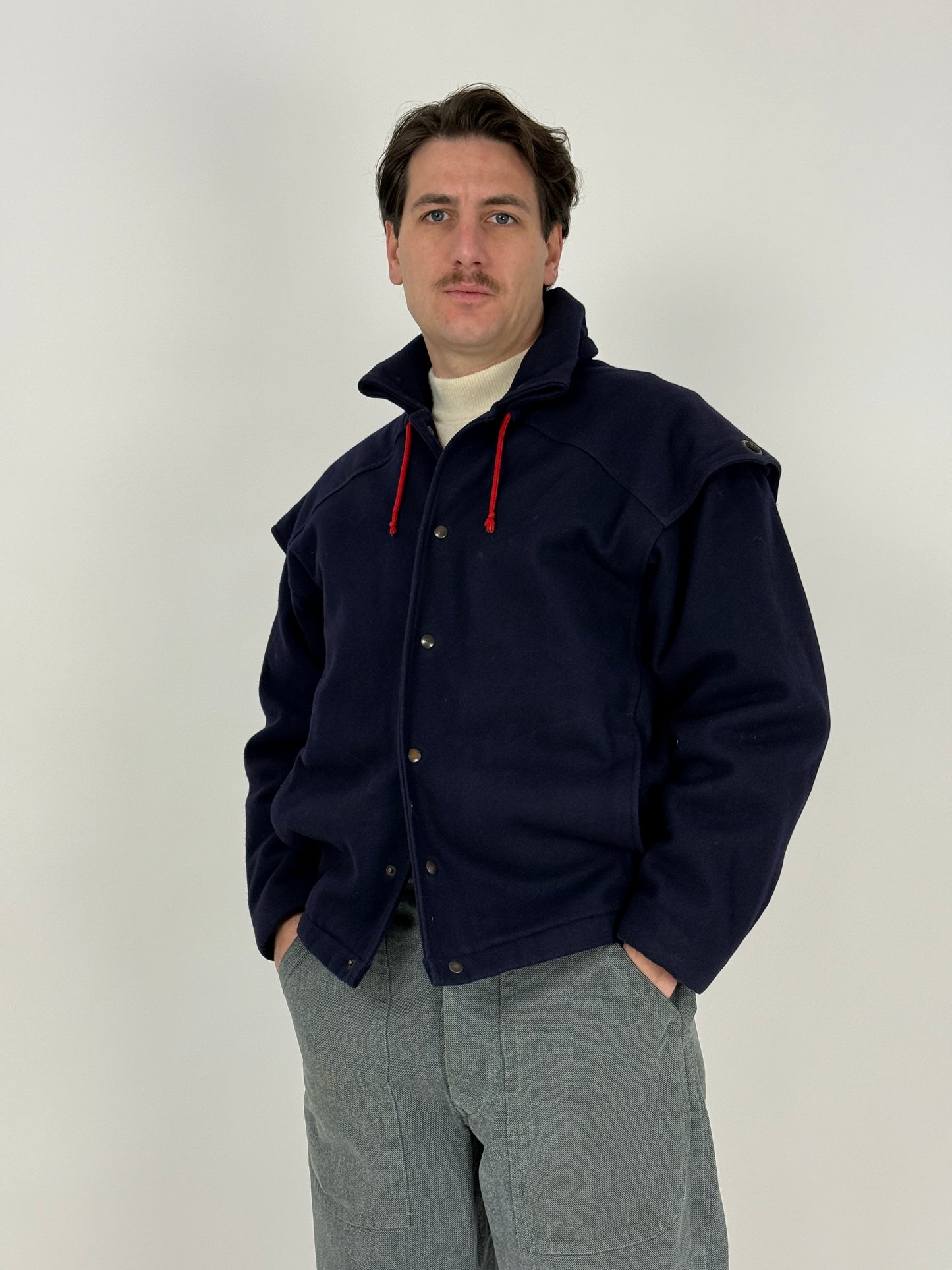 cappotto-corto-anni-80in-lana-blu-da-uomo