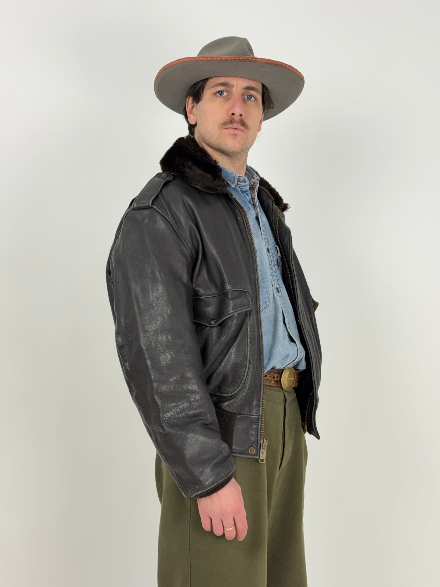 schott-usa-anni-80-flight-jacket-brown