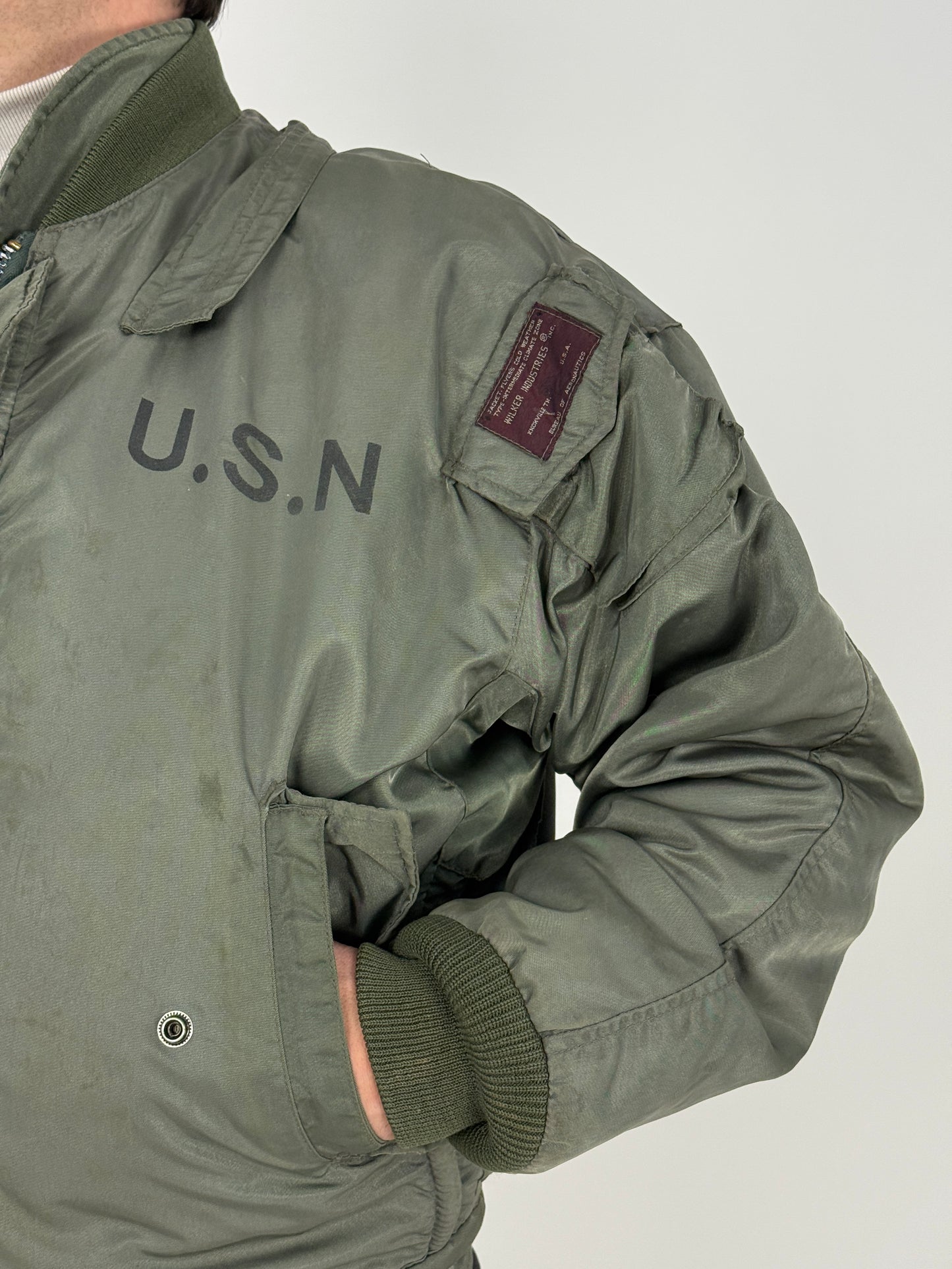 Set militare vintage U.S.A. Wilker Industries – Bomber U.S.N. e gilet