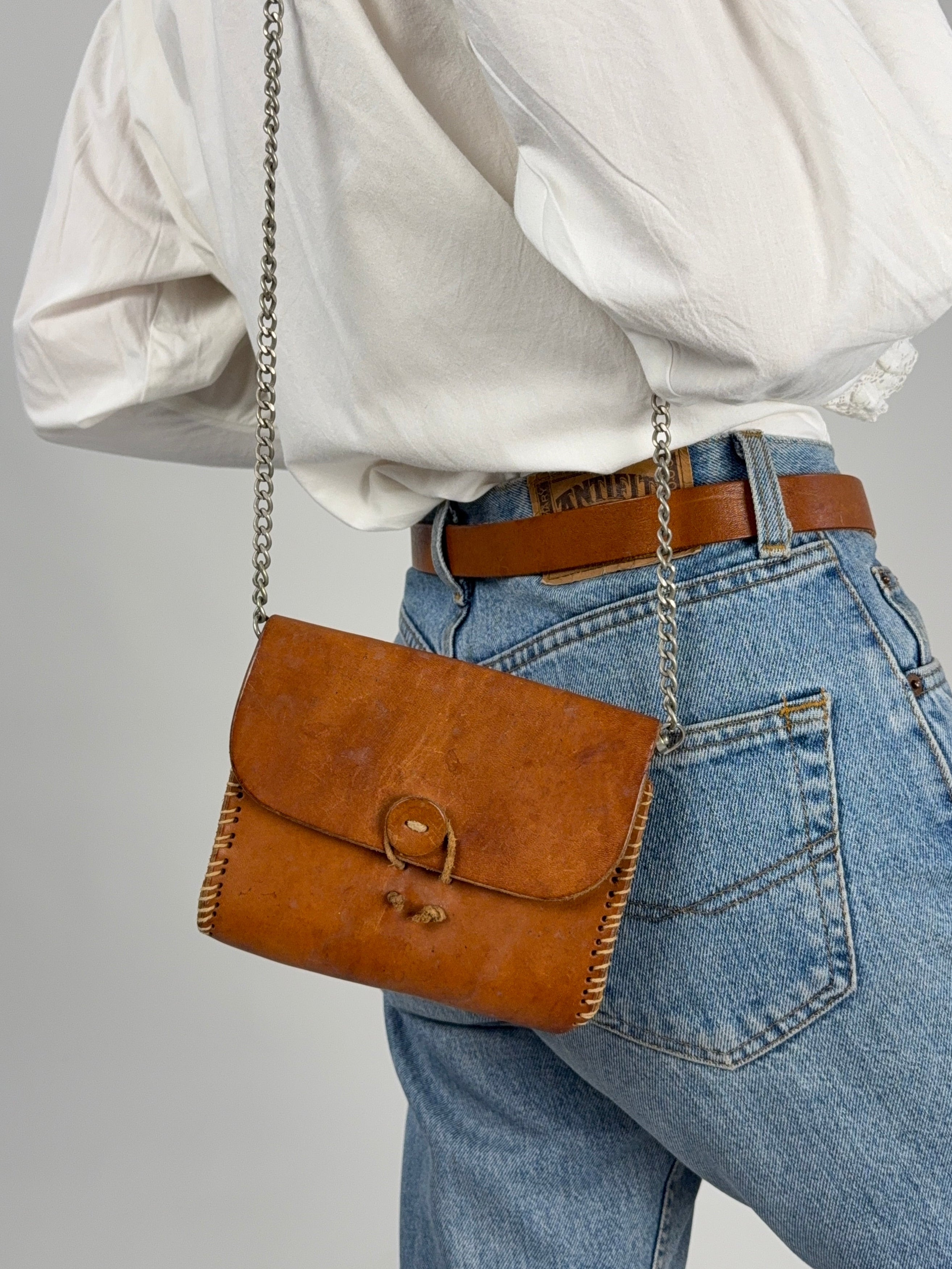 Mini Bag Artigianale in Cuoio Anni '70