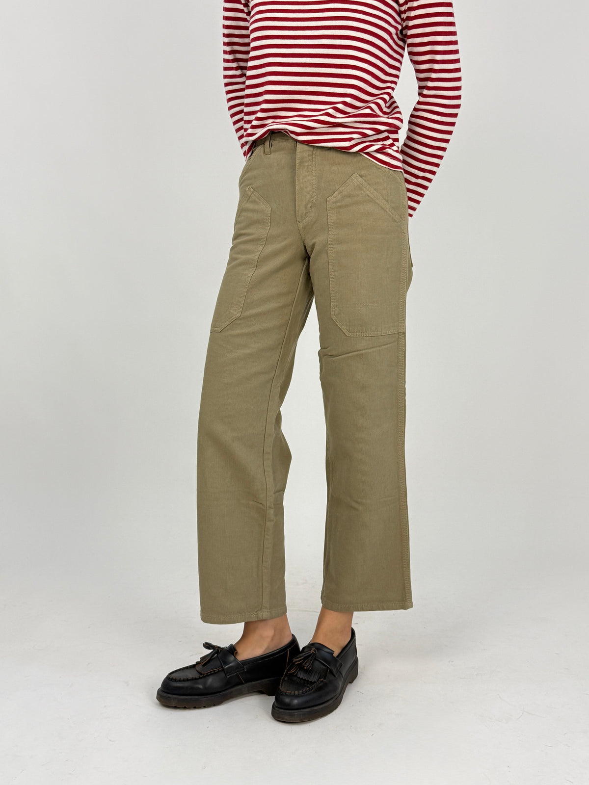 Pantaloni vintage deadstock Wild Boy chino kaki - fronte indossato vista frontale intera, gamba straight