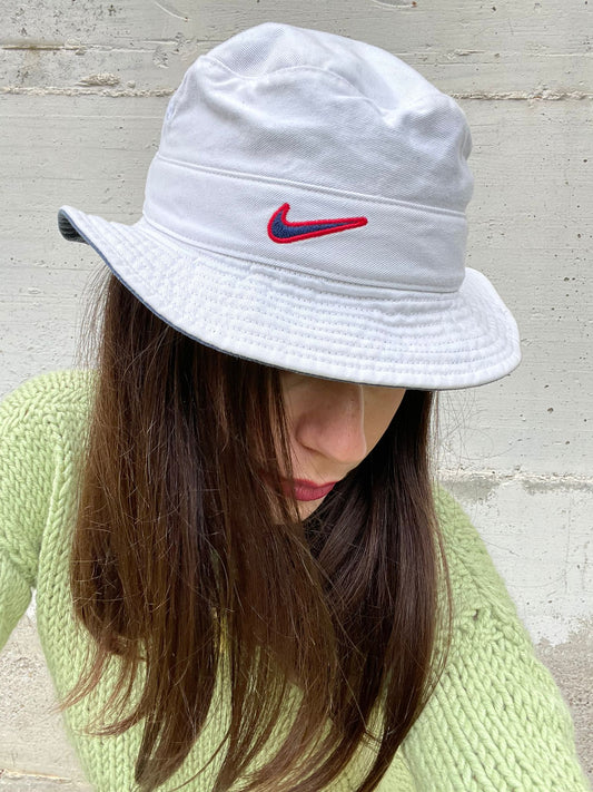 Nike 90s bucket hat