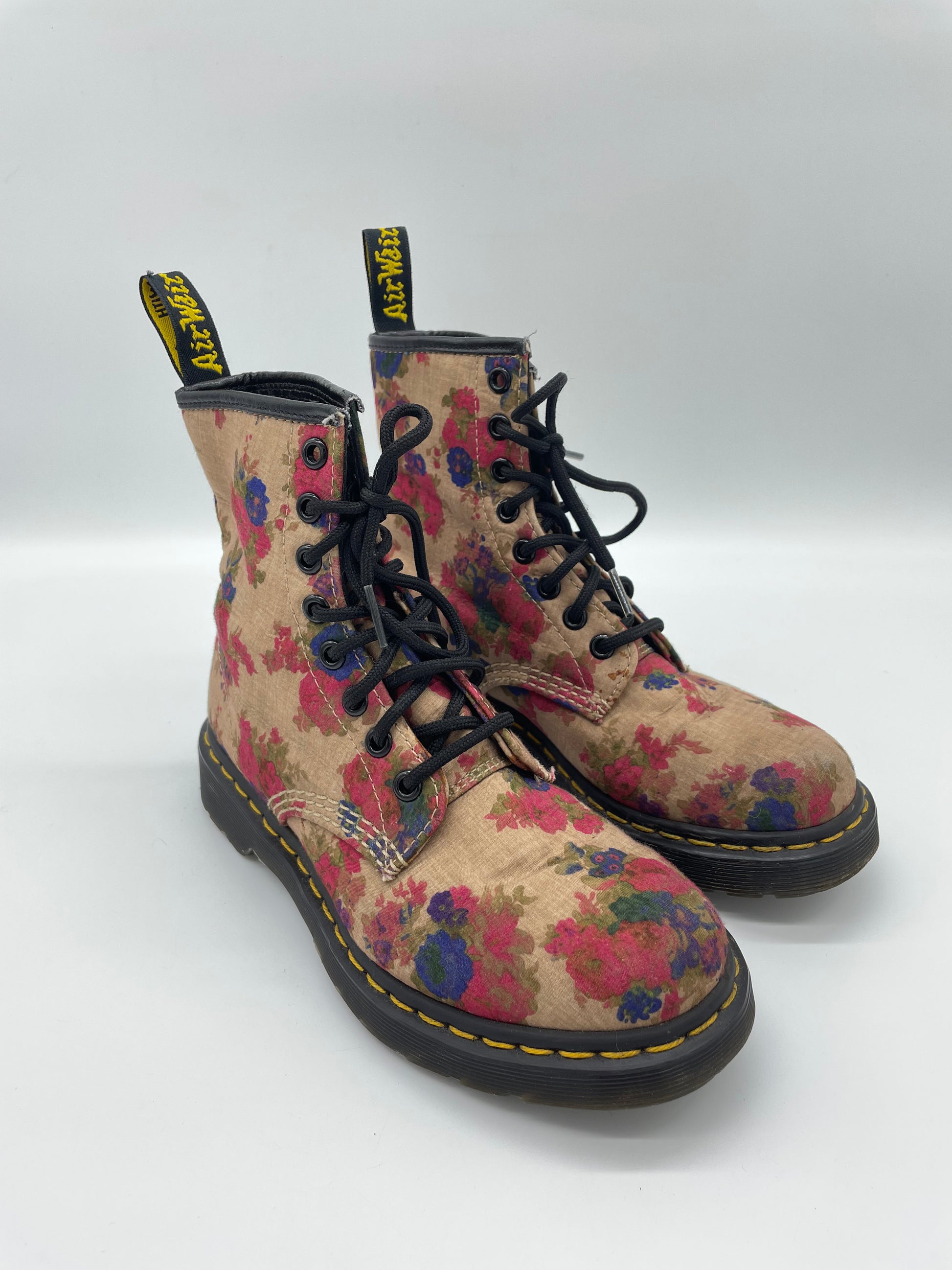 Dr 2025 martens castel