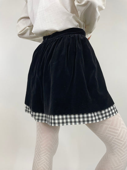 Smooth velvet miniskirt