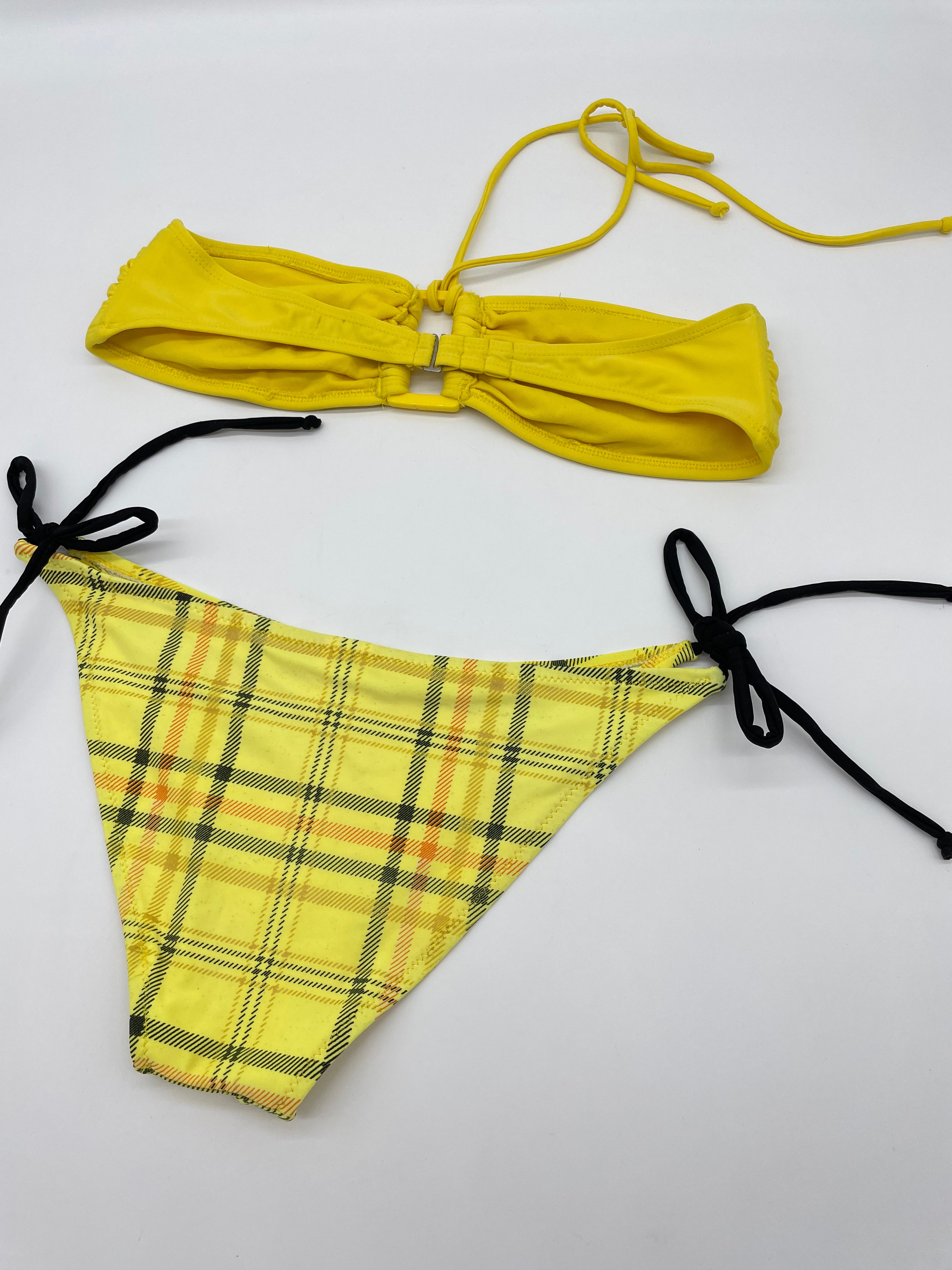 Surf Style 90s bikini