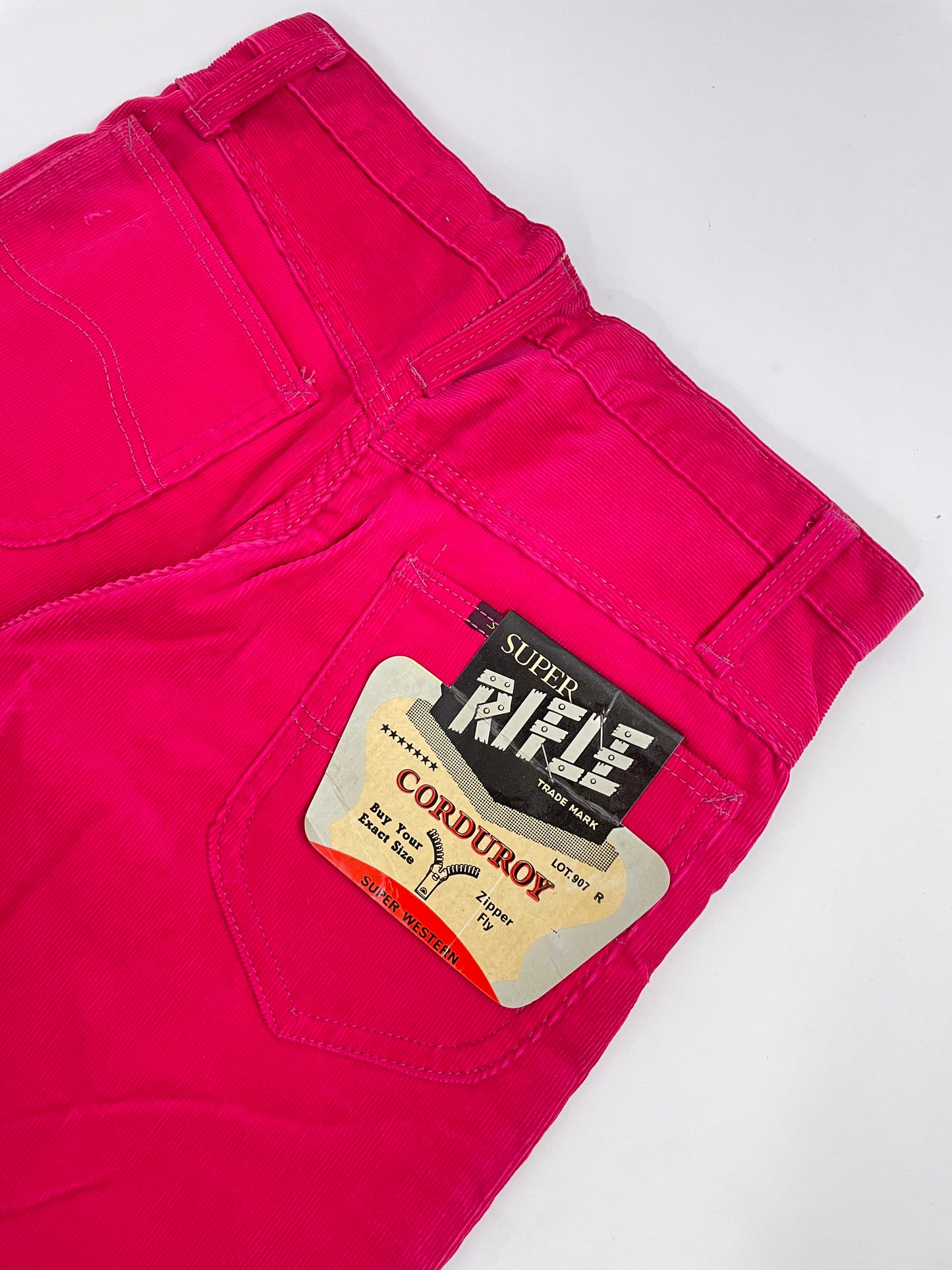 pantaloni-millerighe-super-rifle-vintage-da-donna-colore-fuxia